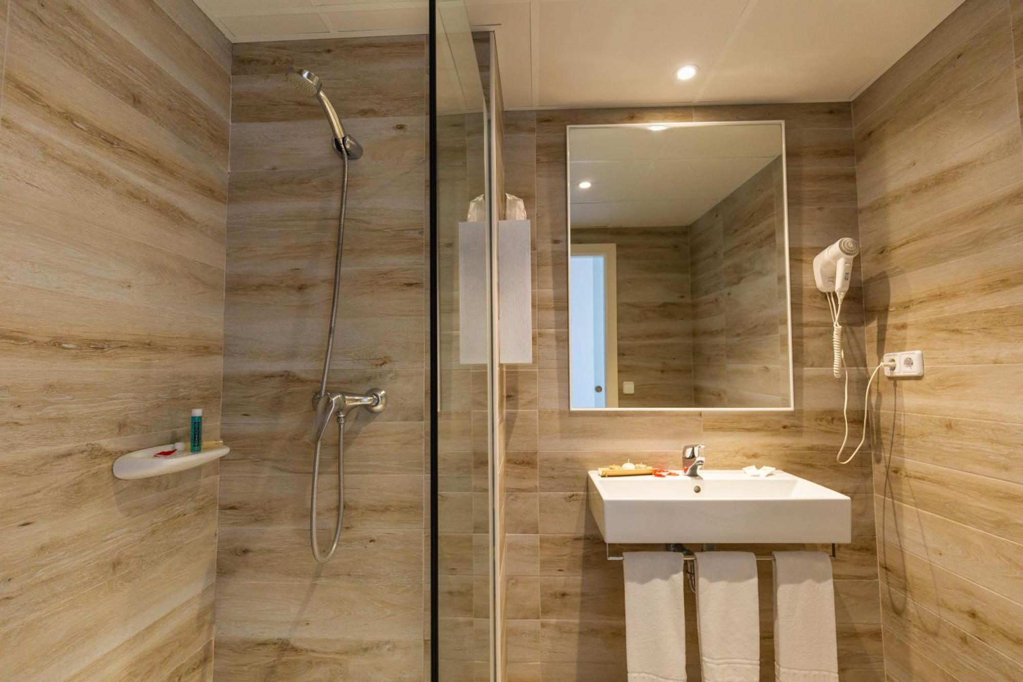 Chambre Lits Jumeaux avec Lit d’Appoint