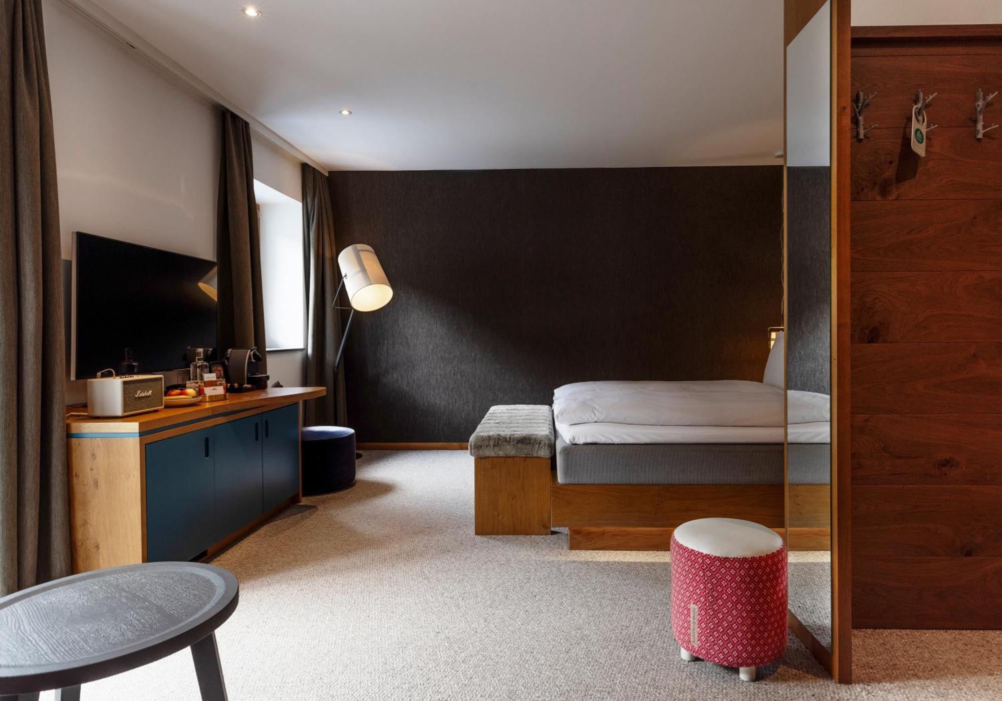 Double Room,1618282368:JPEG