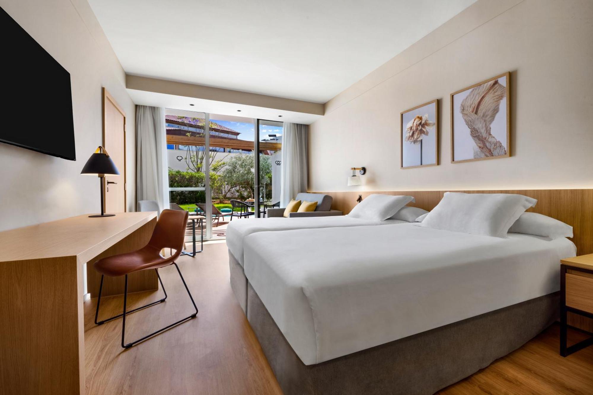 Chambre Double ou Lits Jumeaux Deluxe Supérieure