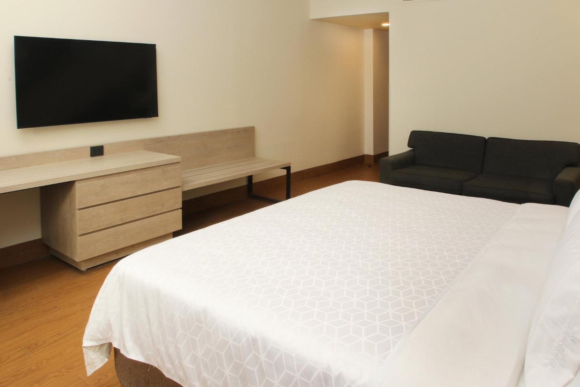 Habitación Estándar con cama extragrande - Adaptada para personas de movilidad reducida