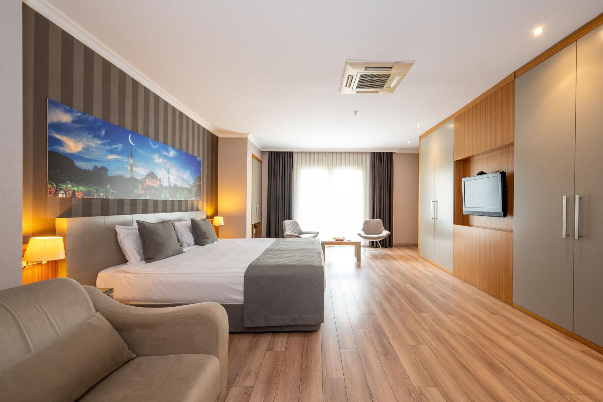 Executive Room