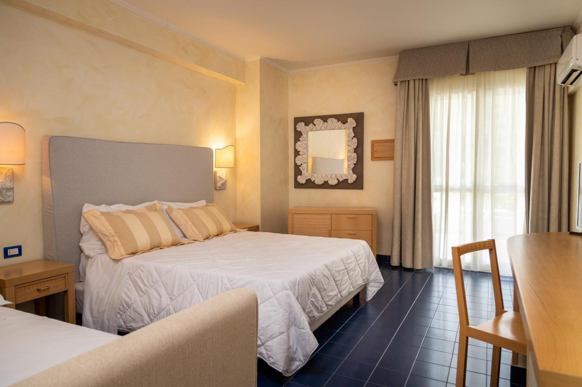 Basic Triple Room