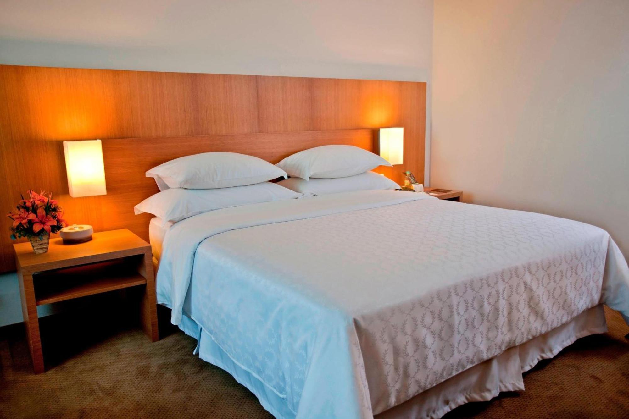 Quarto CLÁSSICO com 1 Cama de Casal e Vista do Mar - Andar Baixo