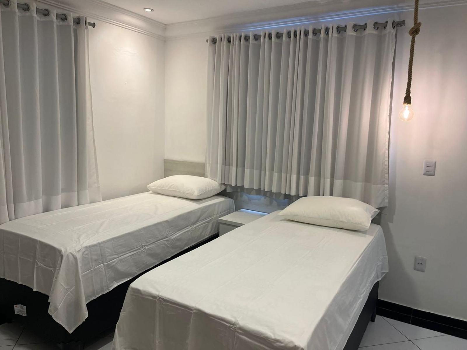 Quarto Duplo com Vista da Piscina