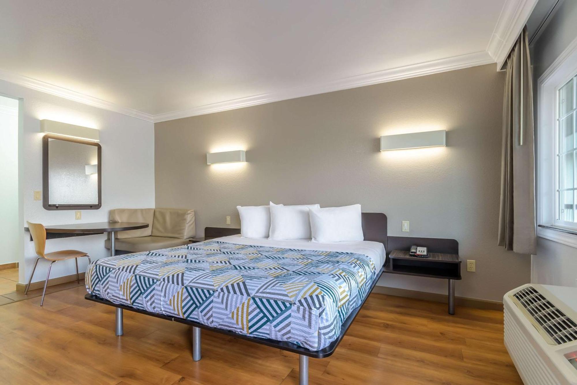 Deluxe Double Room Non-Smoking