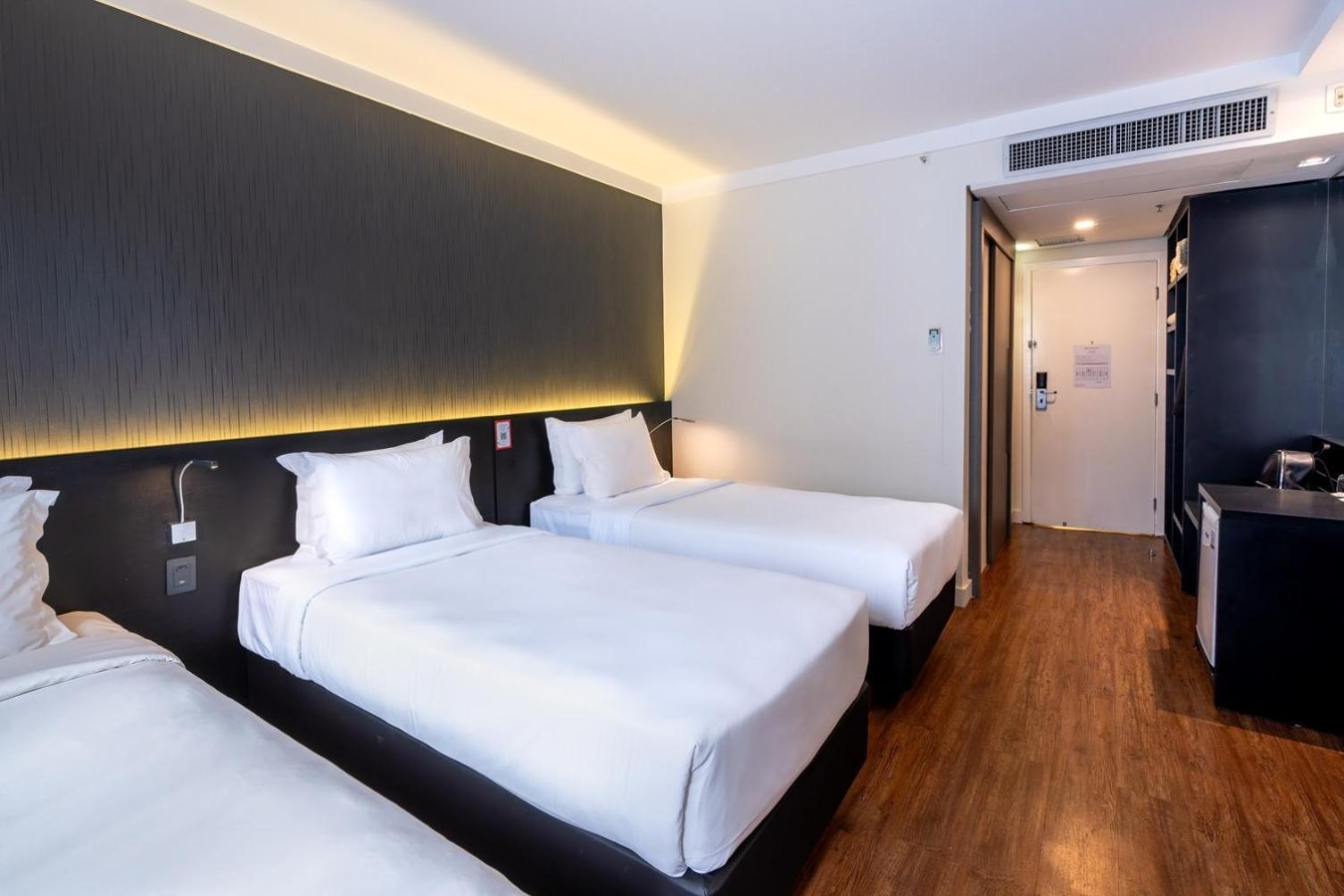Standard Triple Room 3 Single Beds