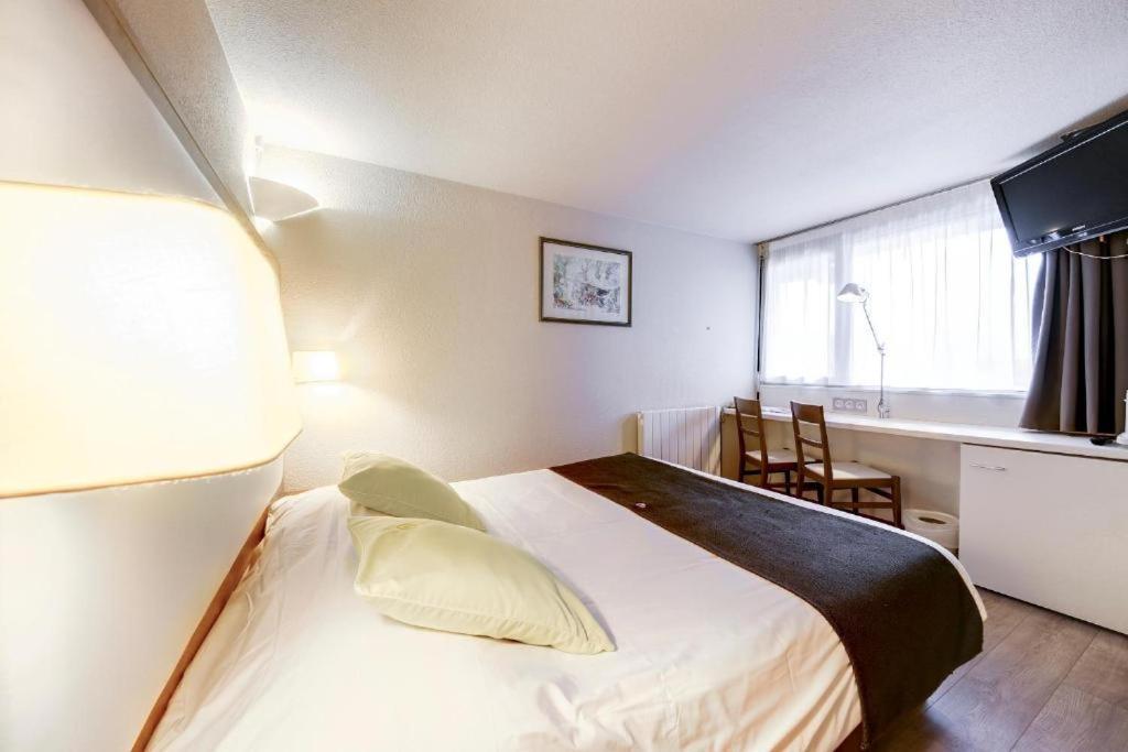 Double Room One Double Bed