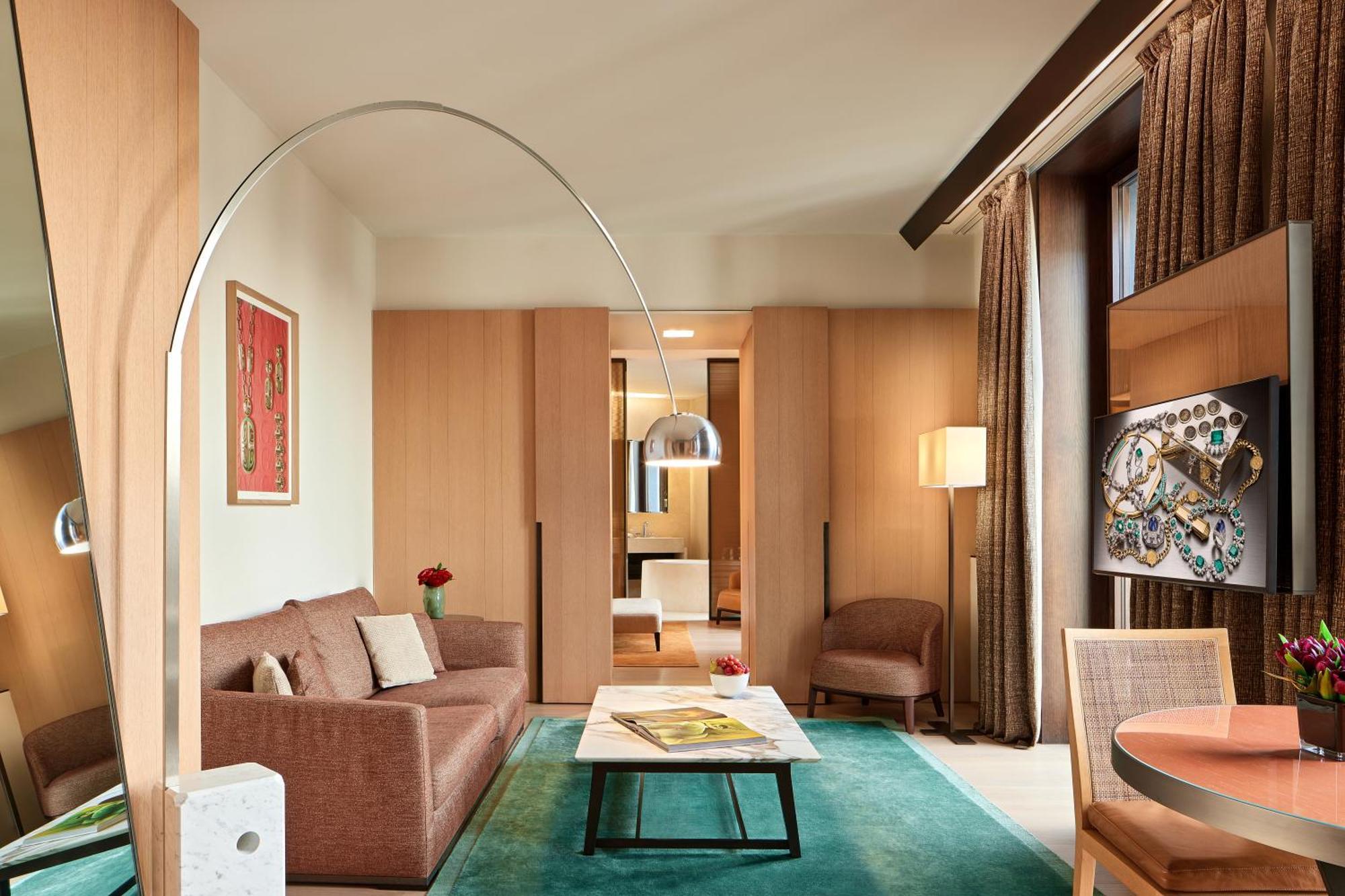 Deluxe Suite Garden View