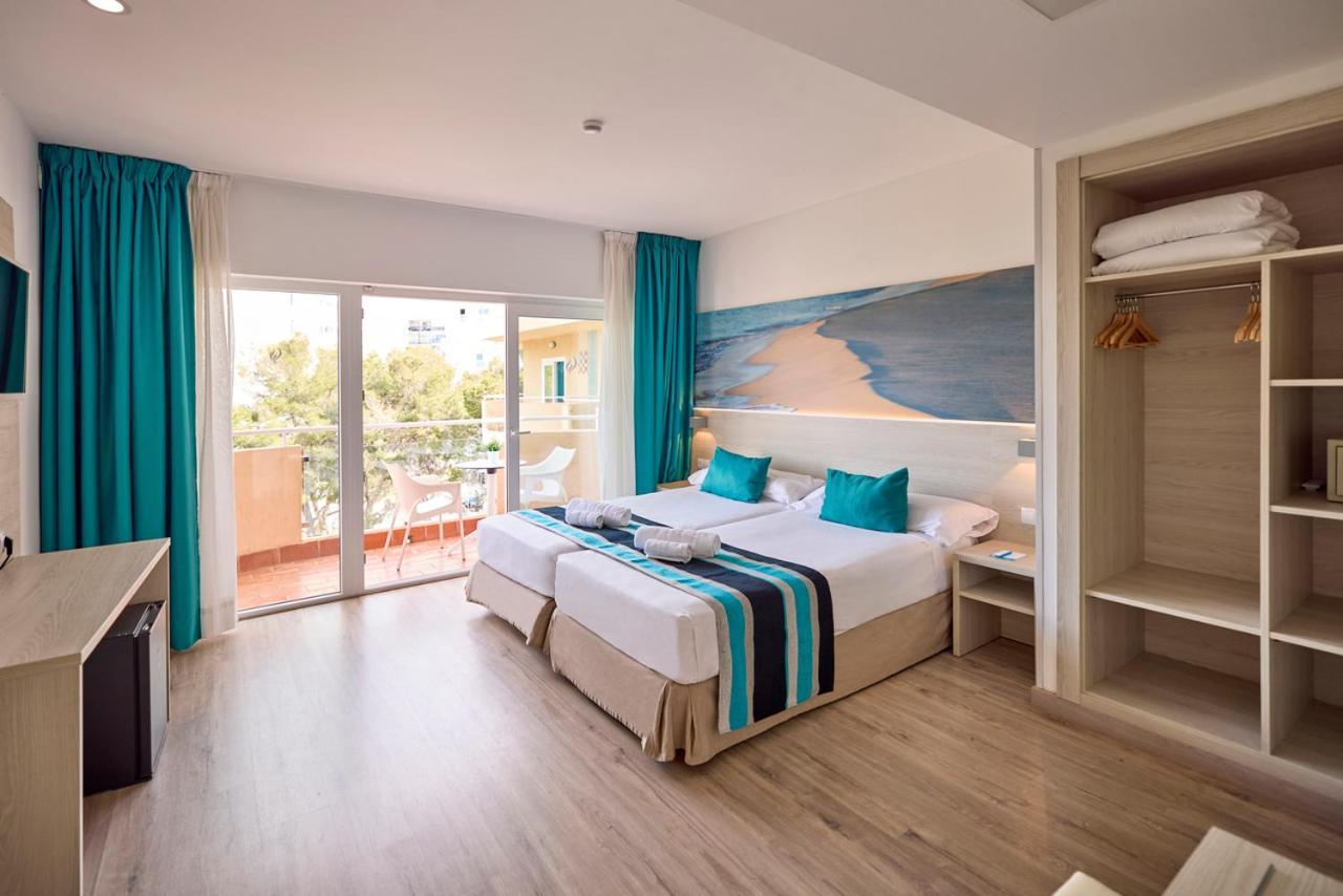 Premium Twin Room with Side Sea View and Balcony,1682953860:JPEG
