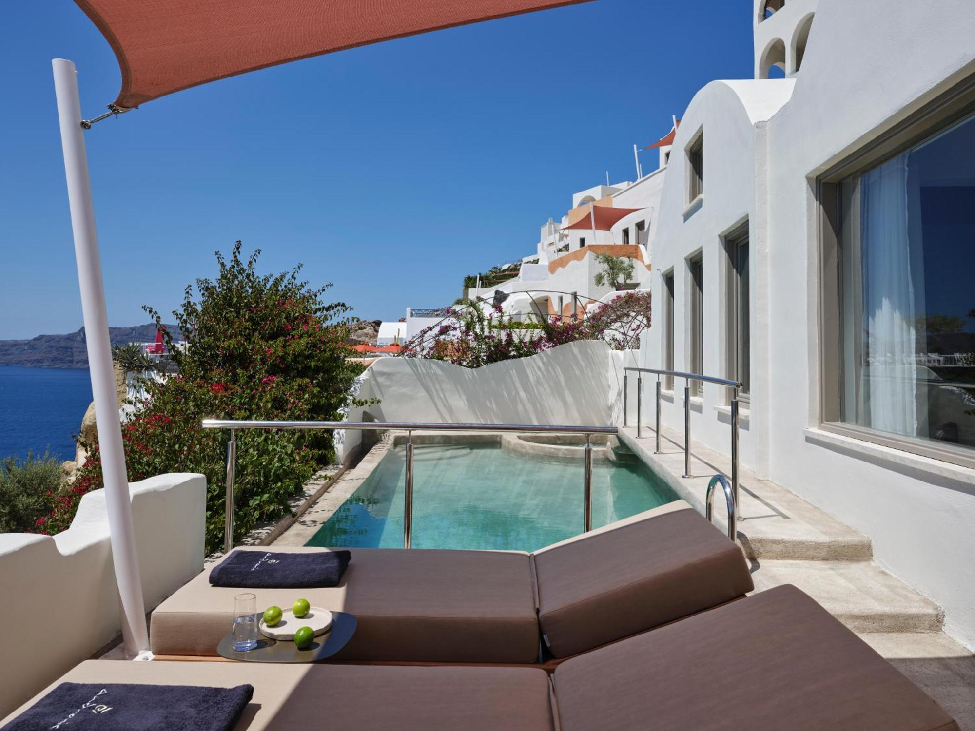 Suíte Exclusiva com Piscina de Borda Infinita