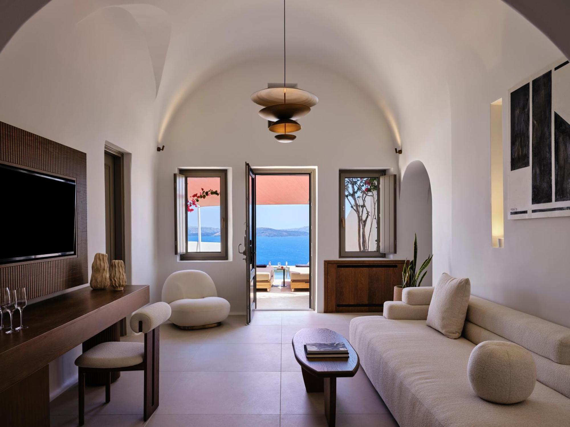 Exceptional Suite Private Pool Caldera View,1686425633:JPEG