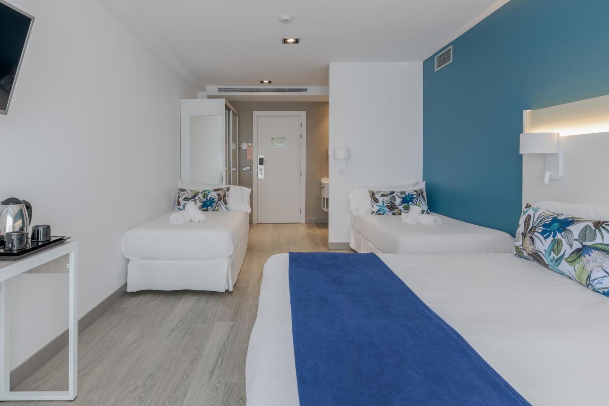 Chambre Quadruple Confort avec Balcon