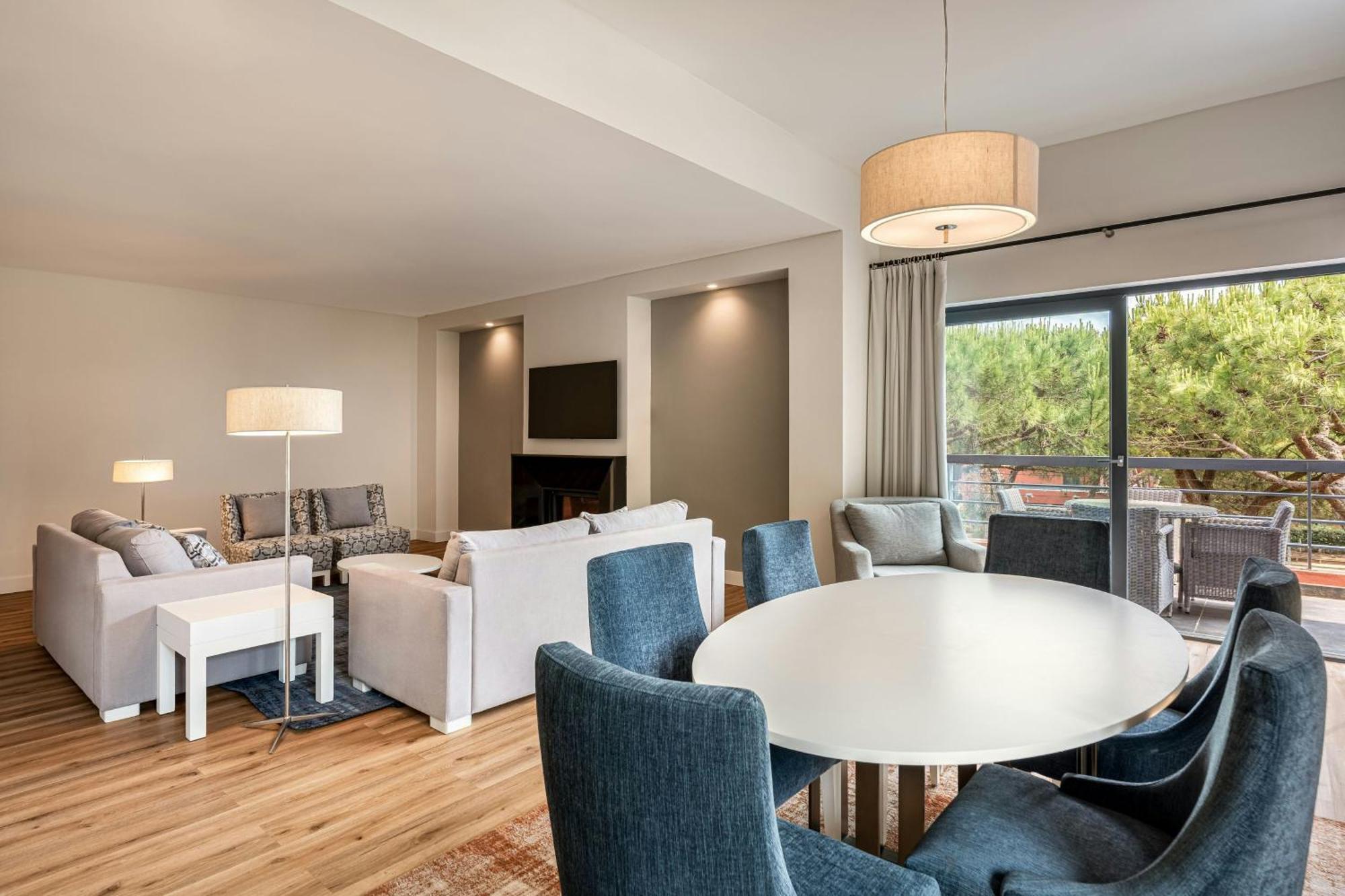 Superior Two-Bedroom Suite Balcony Garden View