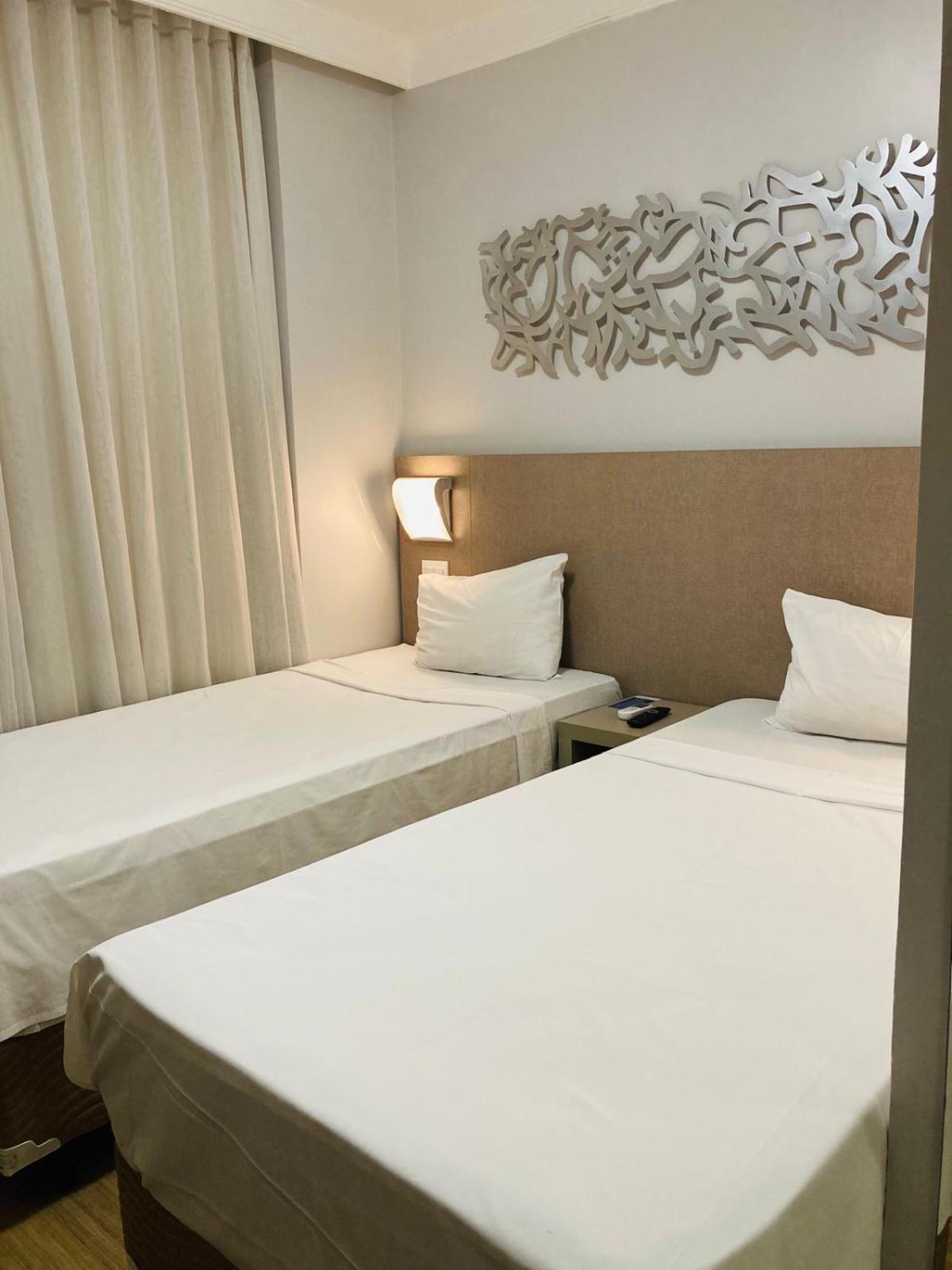 Quarto com 2 Camas de Solteiro - Acesso para Hóspedes com Mobilidade Reduzida