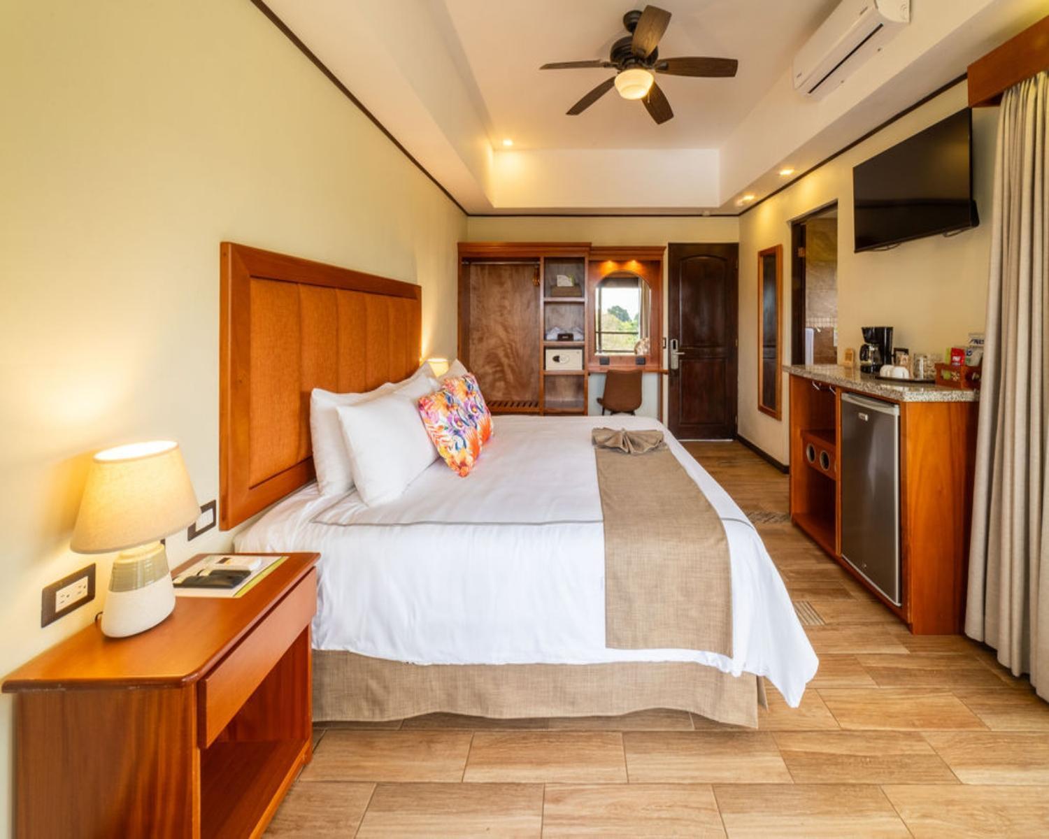Quetzal Deluxe Kamer met Kingsize Bed