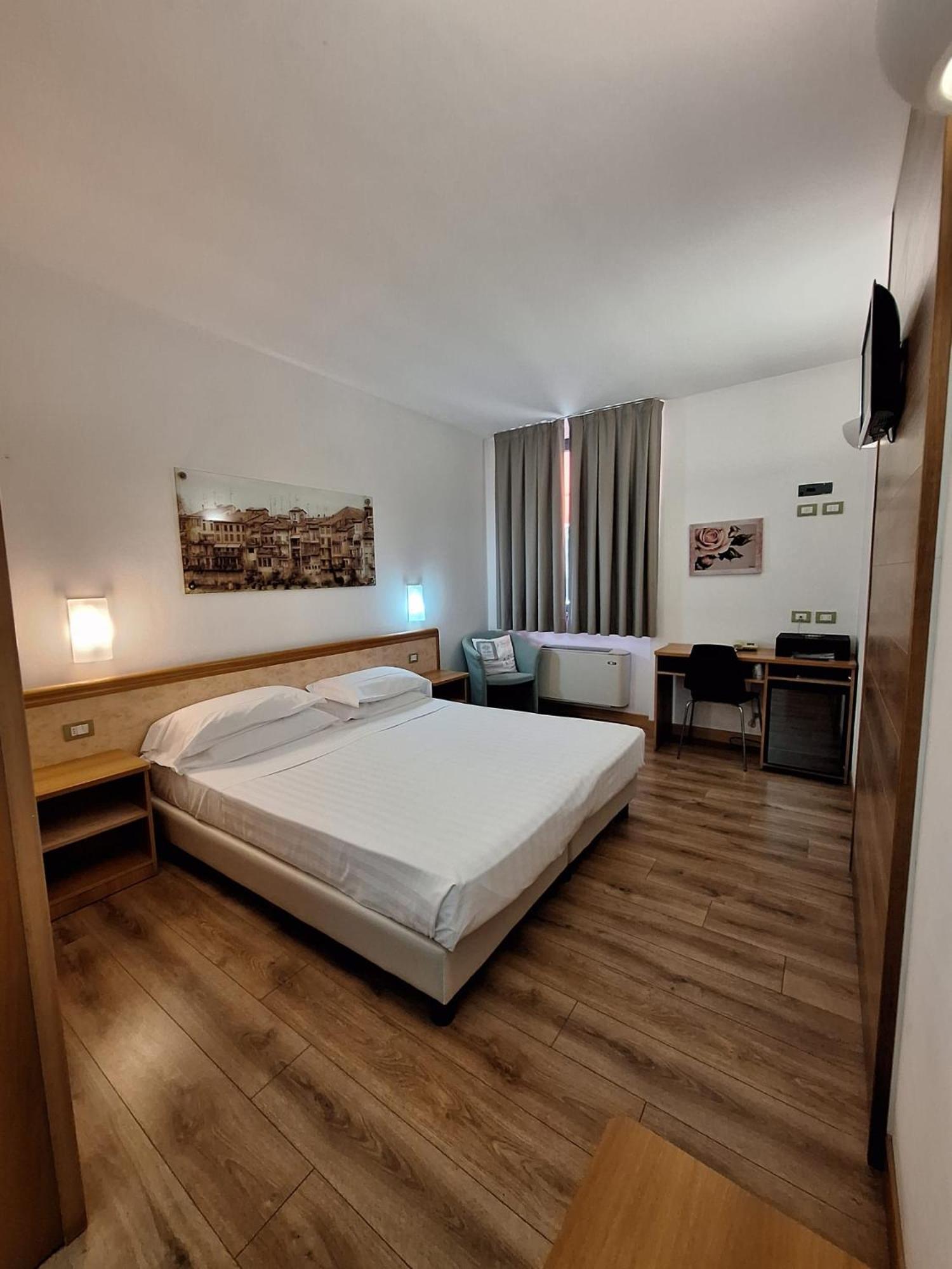 Budget Double Room,1704852282:JPEG