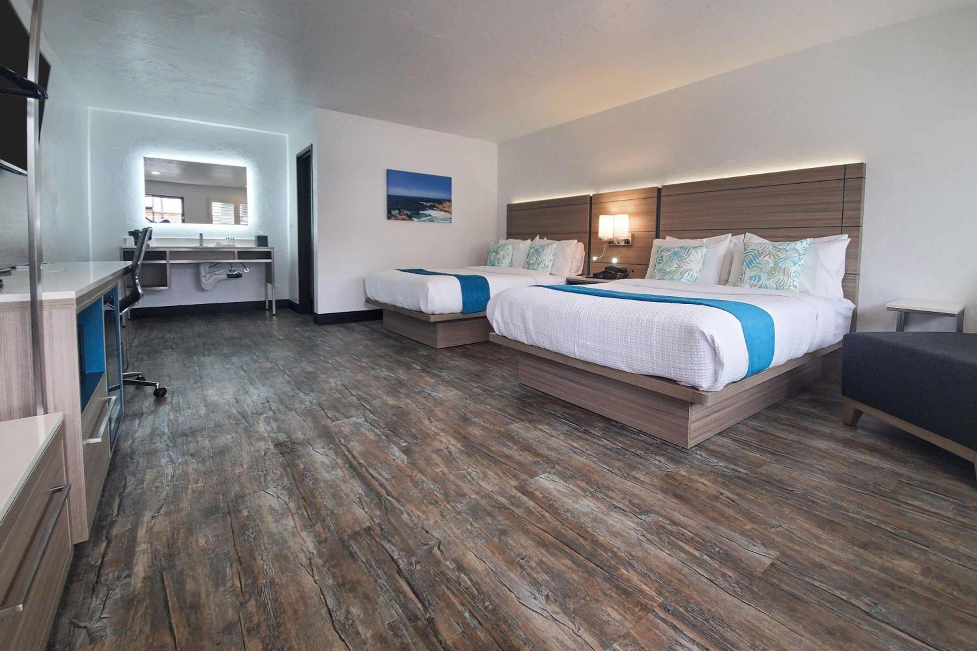 Standard Queen Room with Two Queen Beds - Non Smoking,1698912334:JPEG