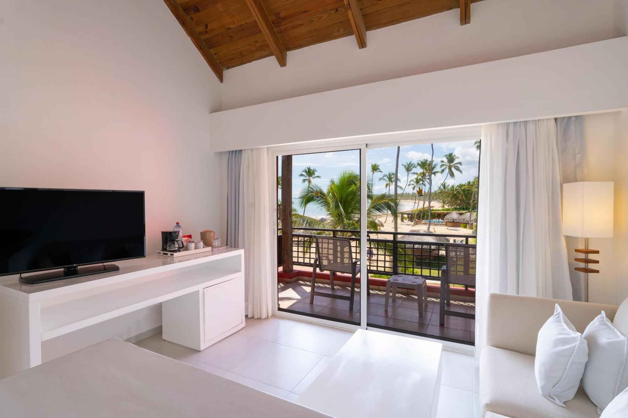 Honeymoon Suite