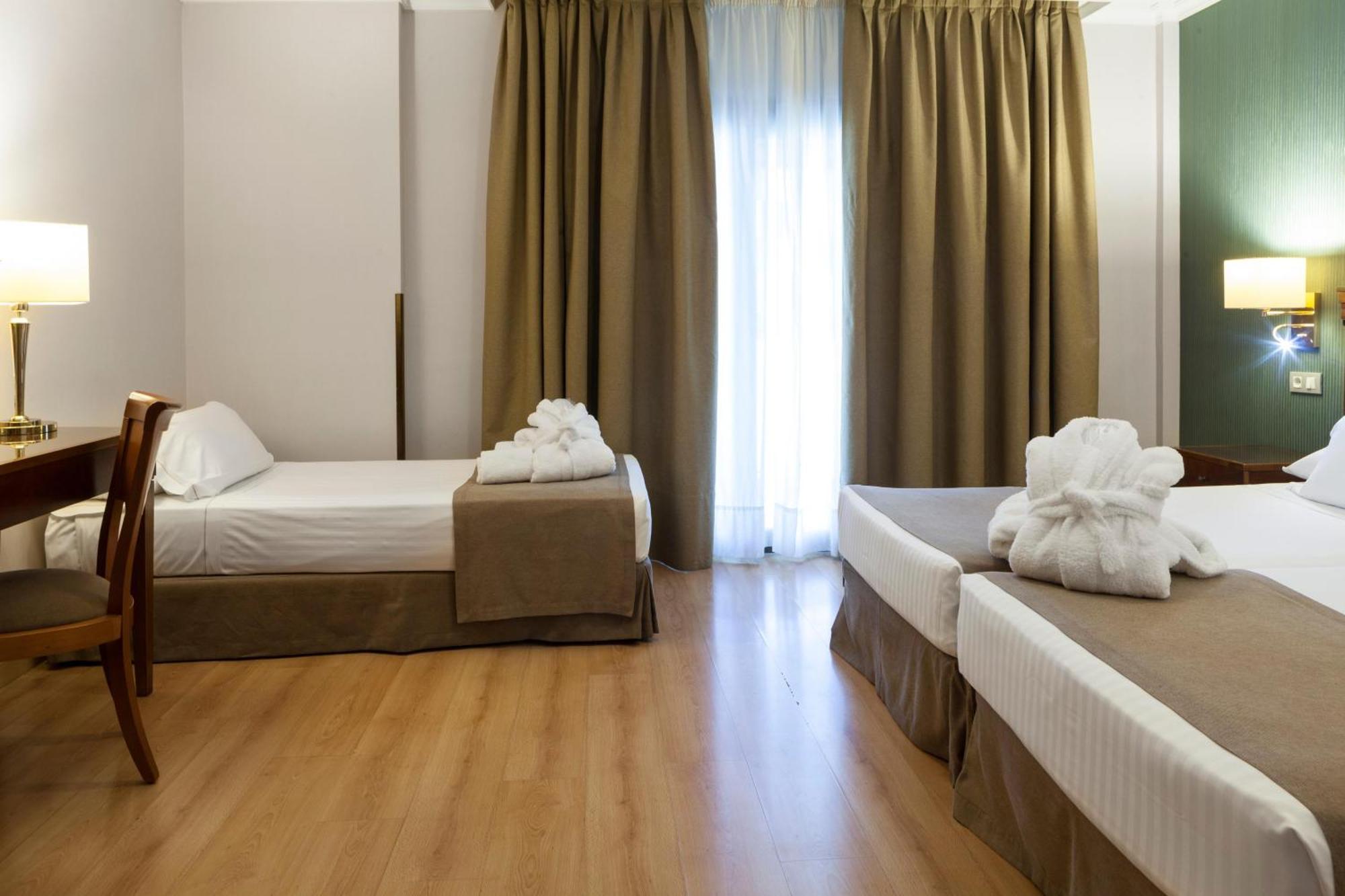 Twin Room with Extra Bed,1709944362:JPEG