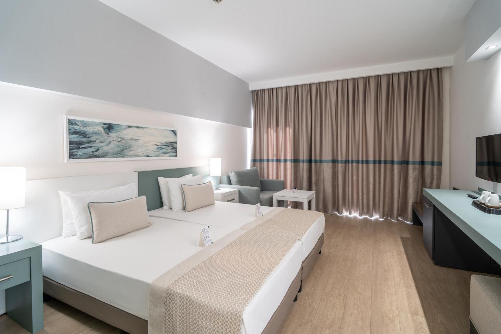 Habitación Doble con vistas laterales al mar - 1 o 2 camas