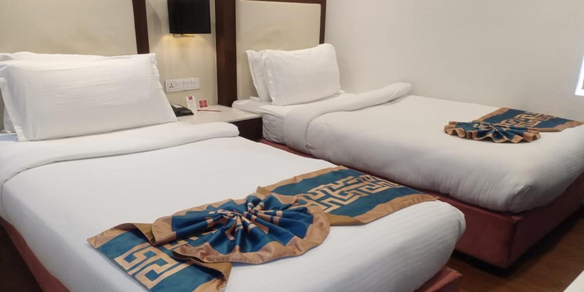 Small Twin Room,1731444839:JPEG