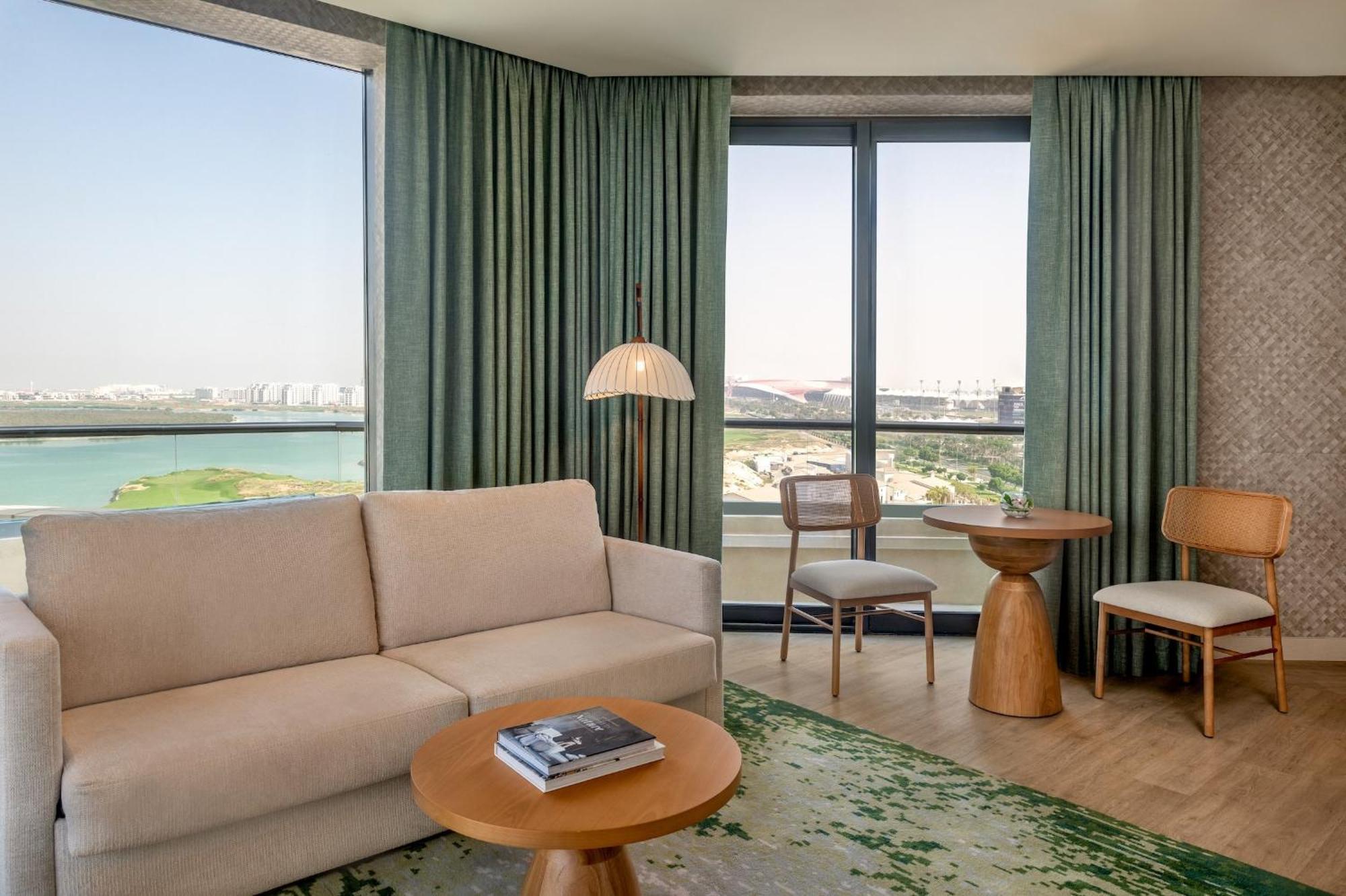 Two-Bedroom Suite with Sea View and Balcony - Theme Park Access,1742652241:JPEG