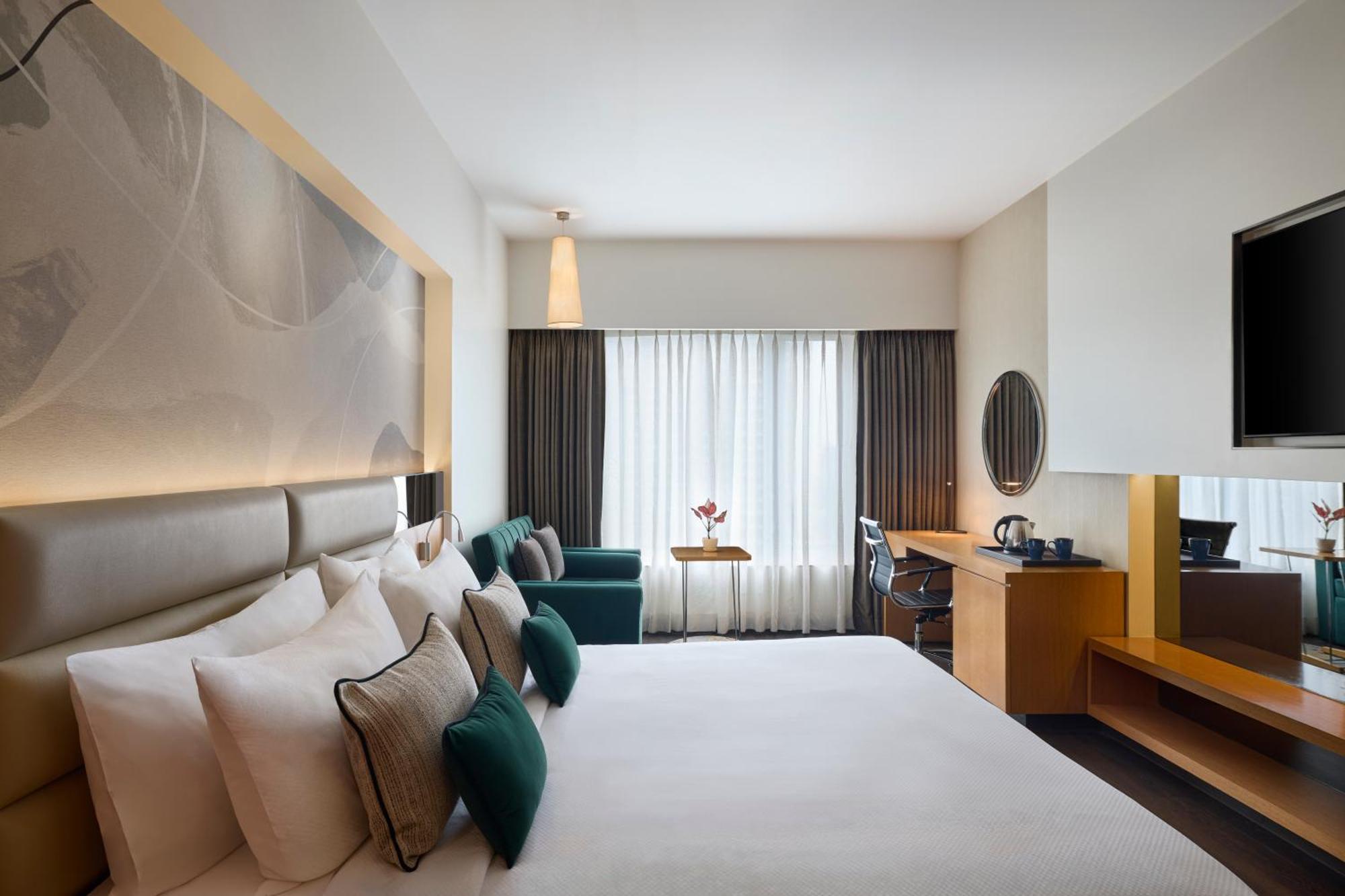 Fern Classic Room 1 King Bed