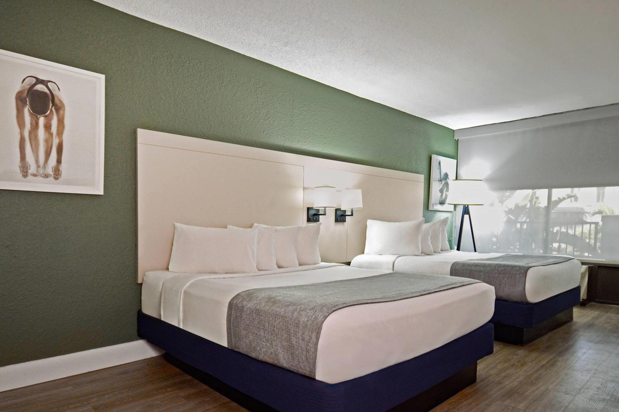 Queen Room with Two Queen Beds - Non-Smoking