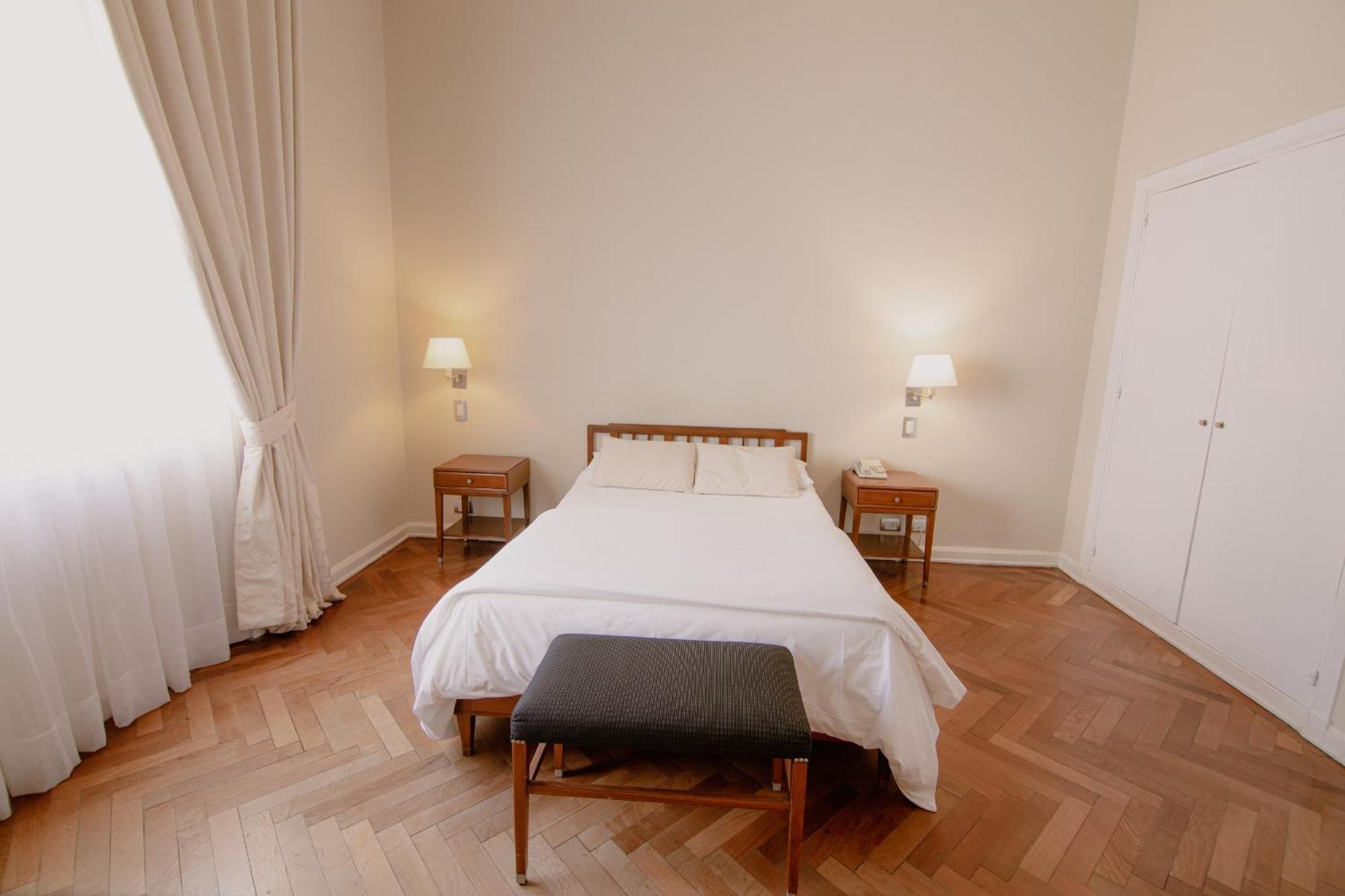 Quarto Duplo Standard
