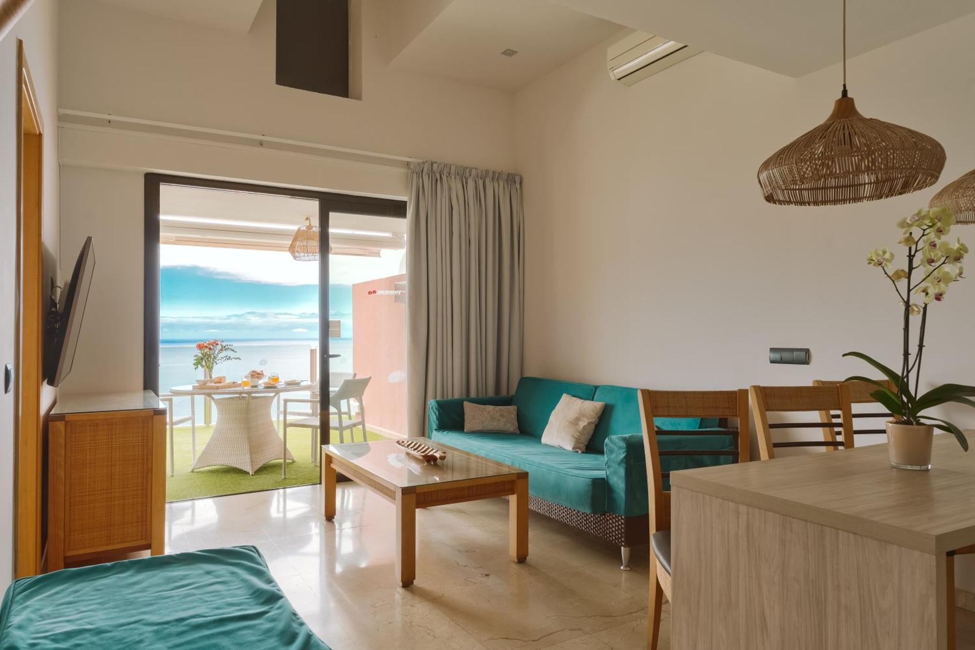 Deluxe Apartment Sea View