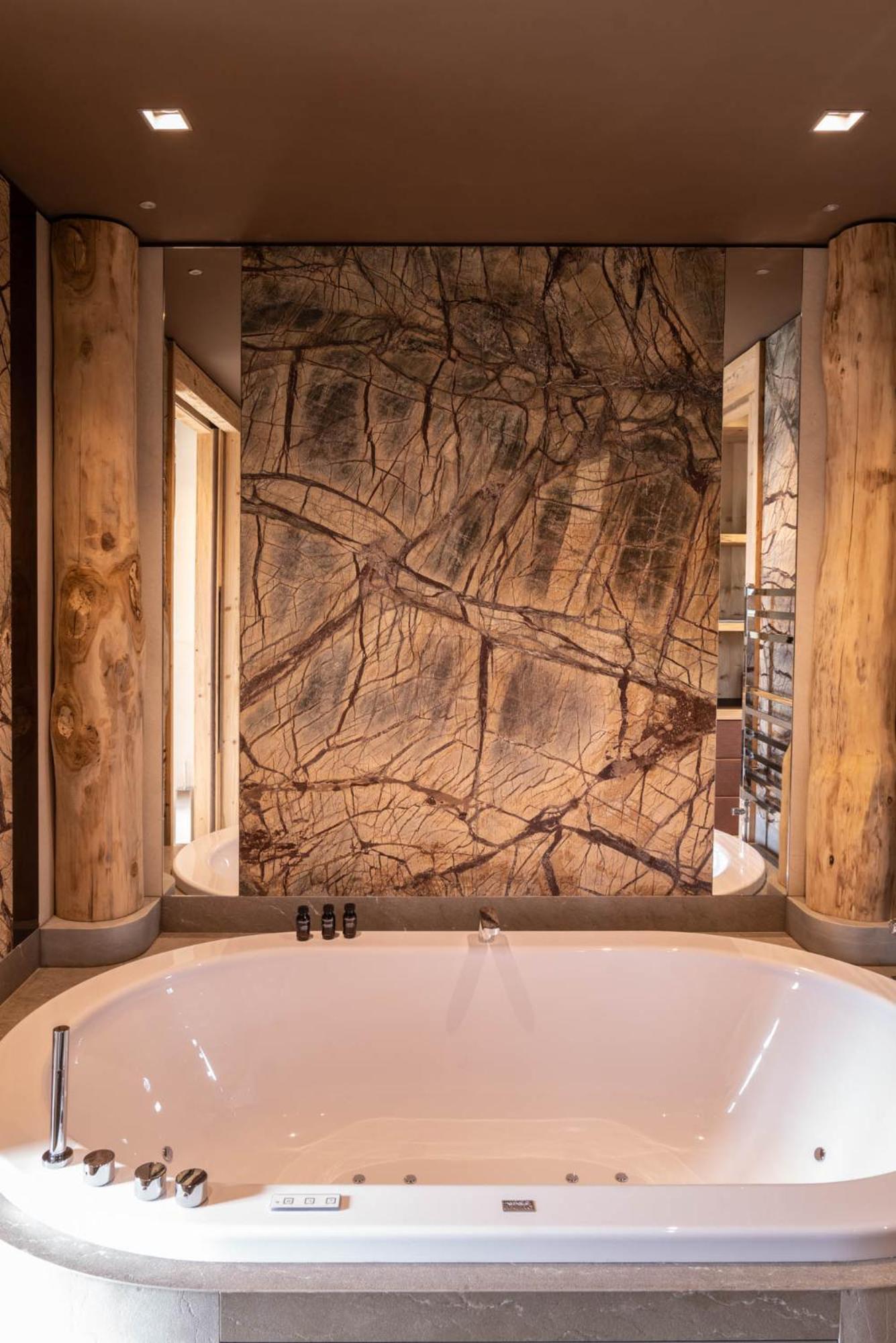 Suite Hot Tub Mountain View