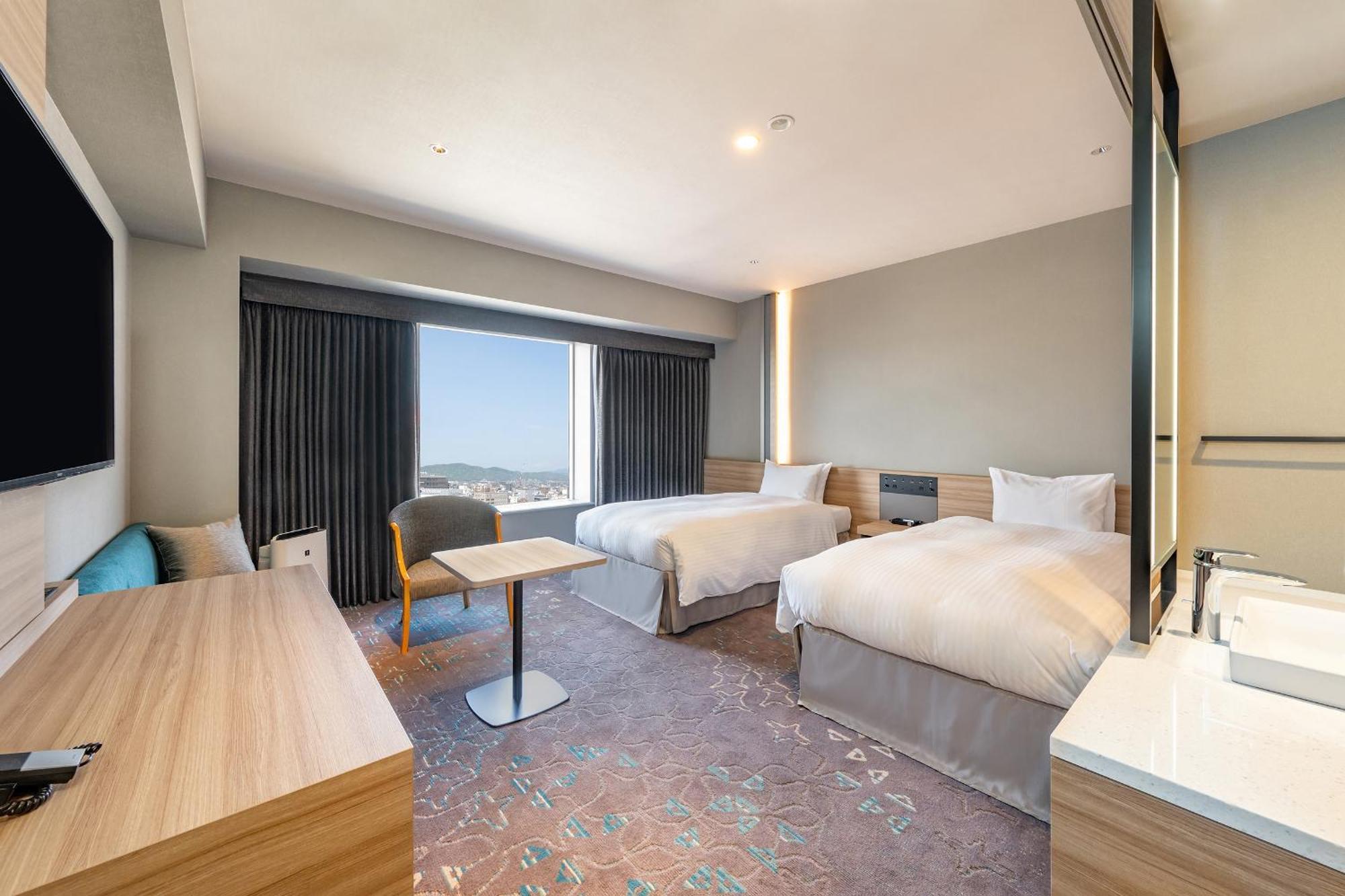 Premium Superior Twin Room - High Floor - Non-Smoking