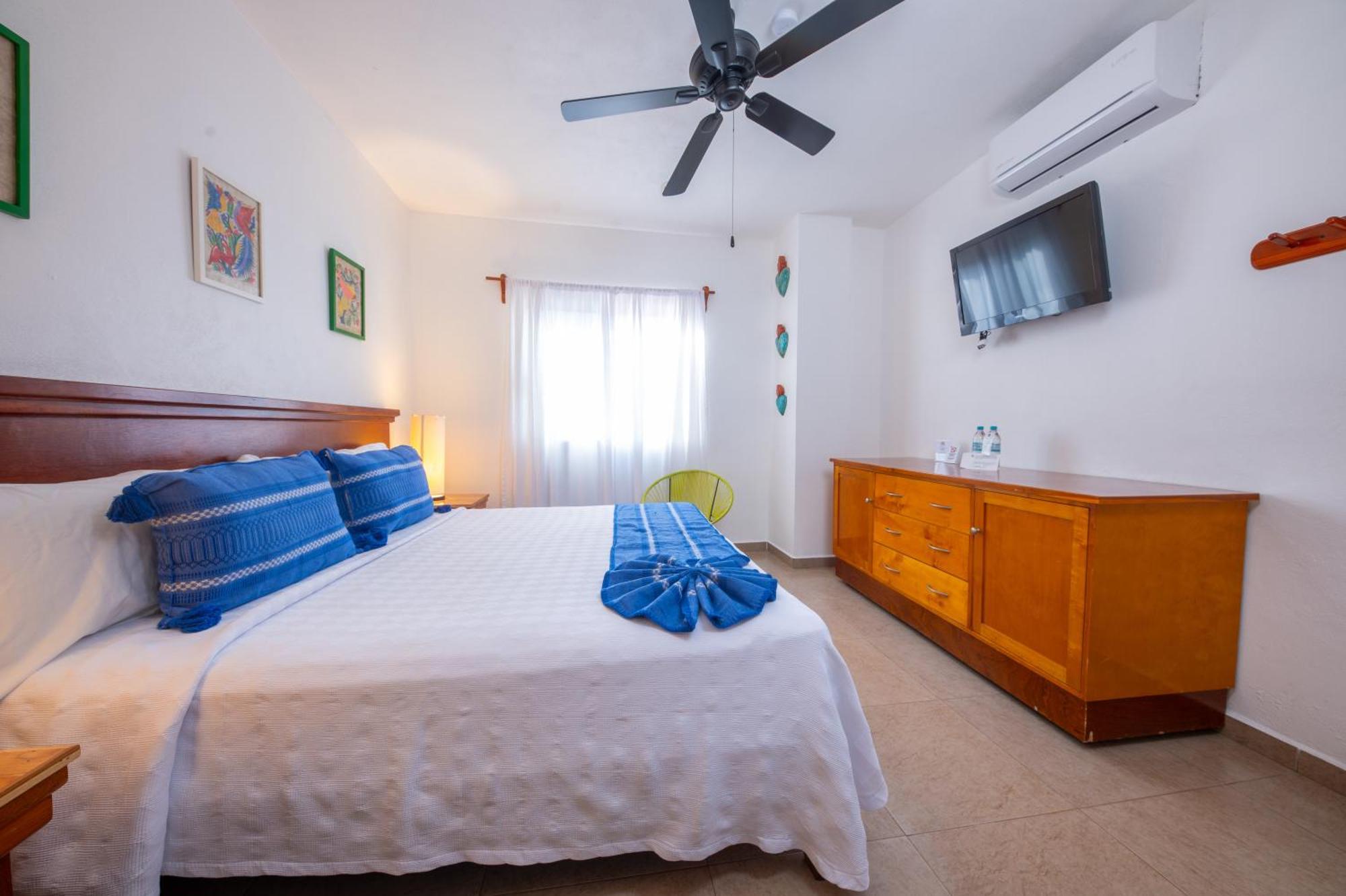 Standard Queen Room