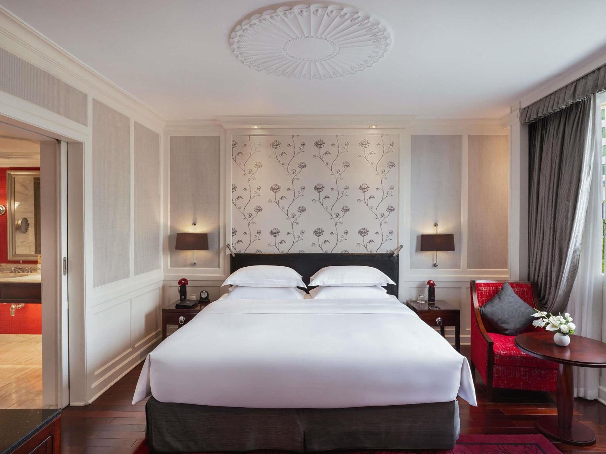Suite Prestige avec Lit King-Size et Avantages du Salon - Aile Opéra