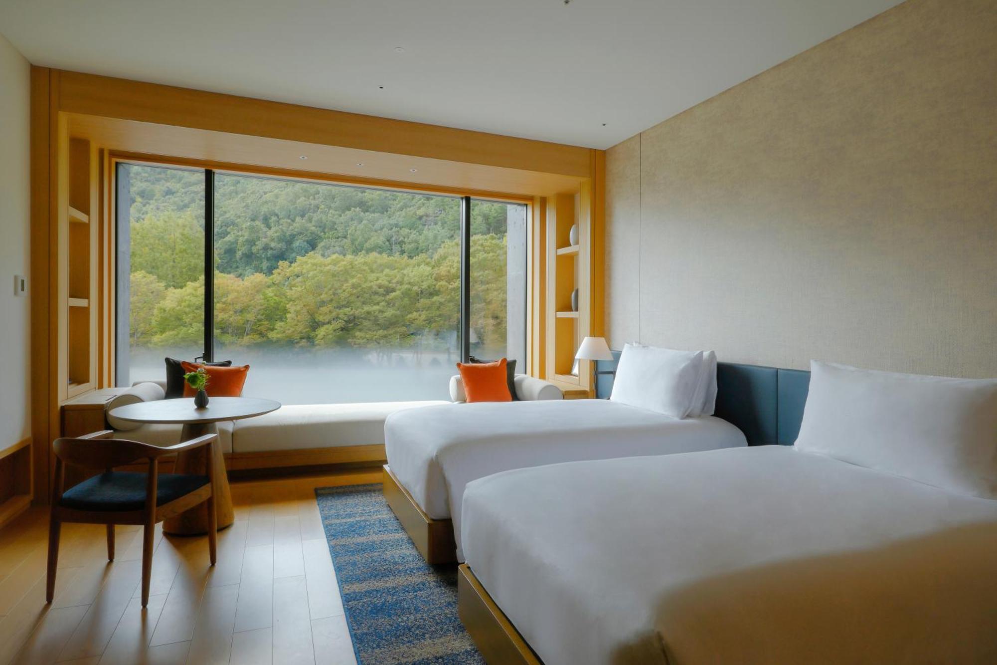 Premier Deluxe Twin Room