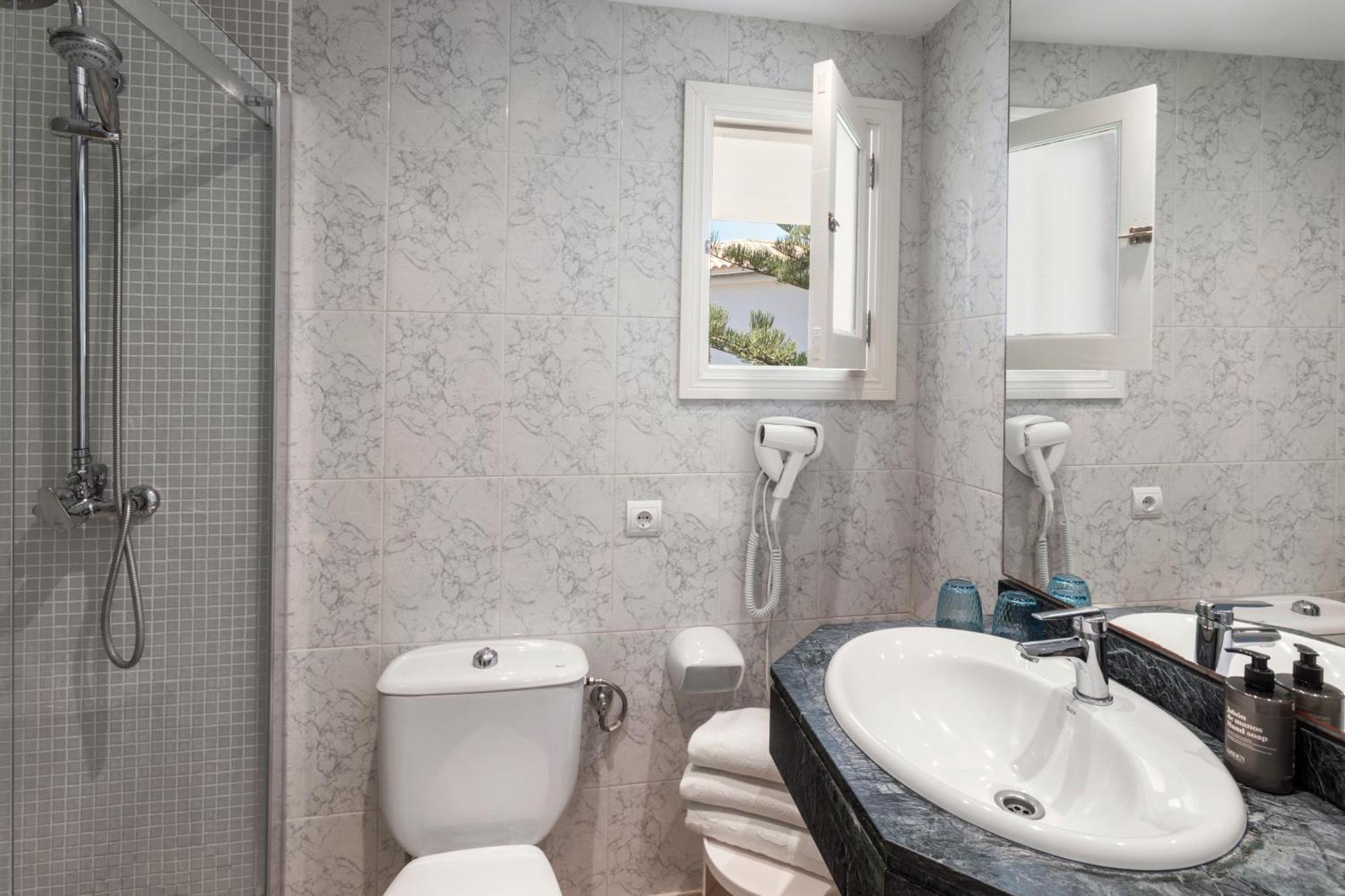 Apartamento de 2 dormitorios con vistas al mar