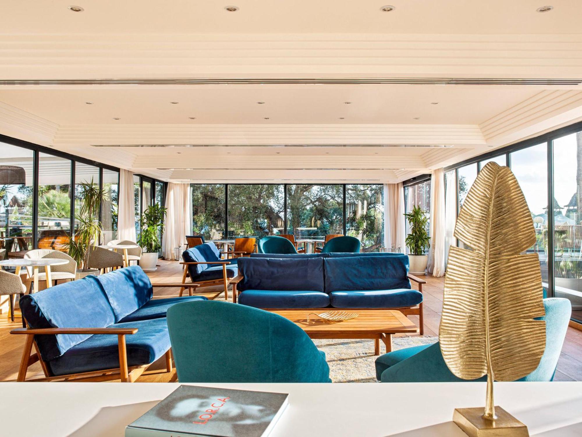 Presidential Suite Red Level