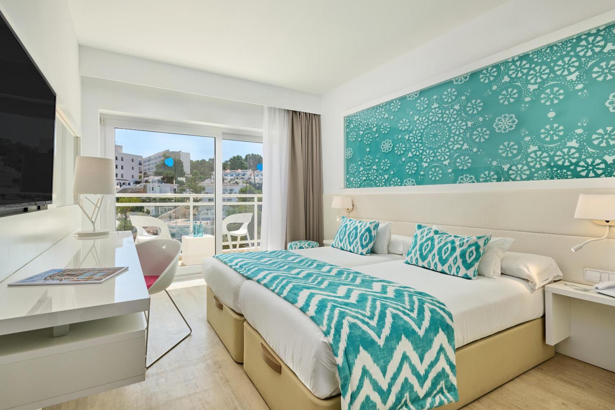 Habitación Doble con vistas laterales al mar
