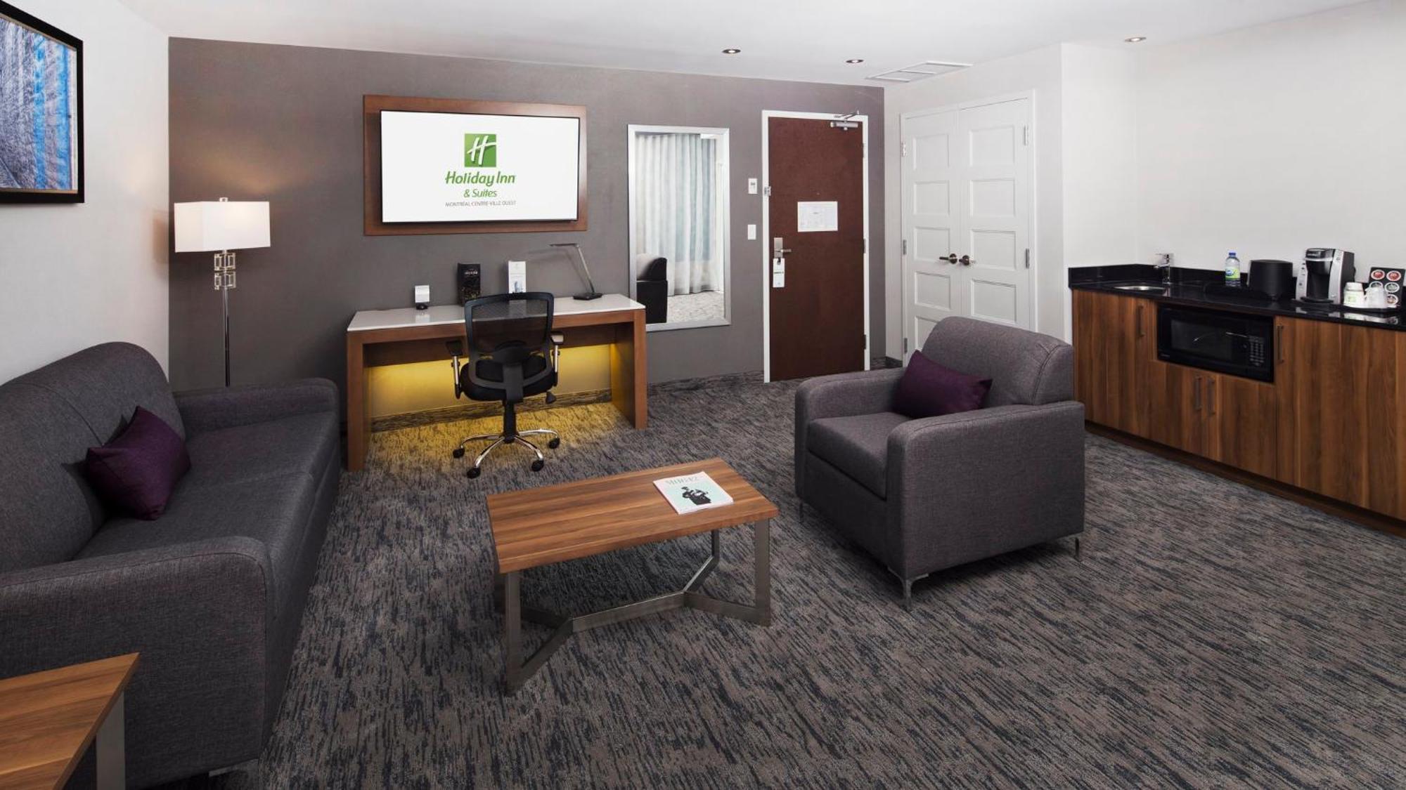 One-Bedroom King Suite