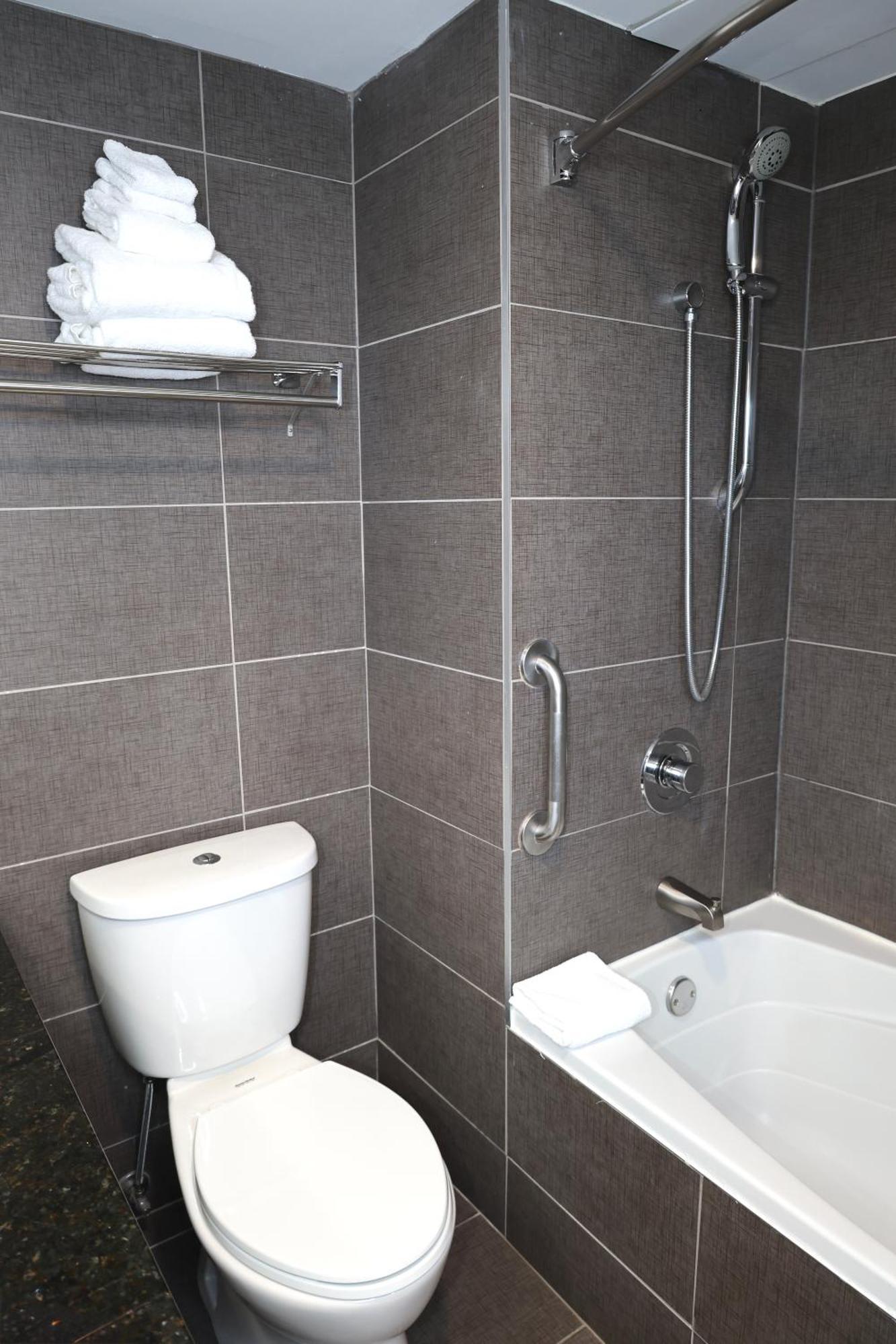 Distinction King Room