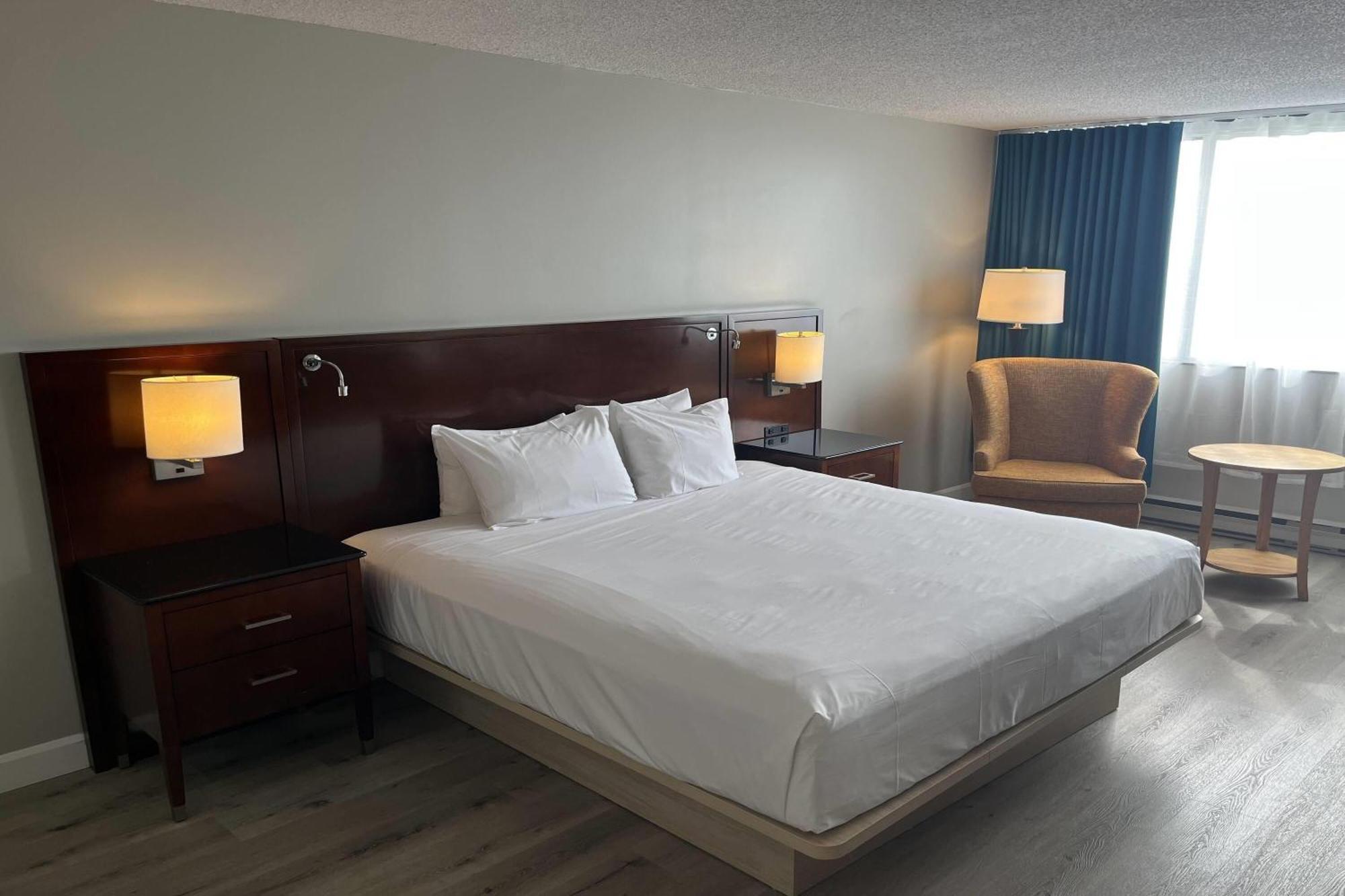 Distinction King Room