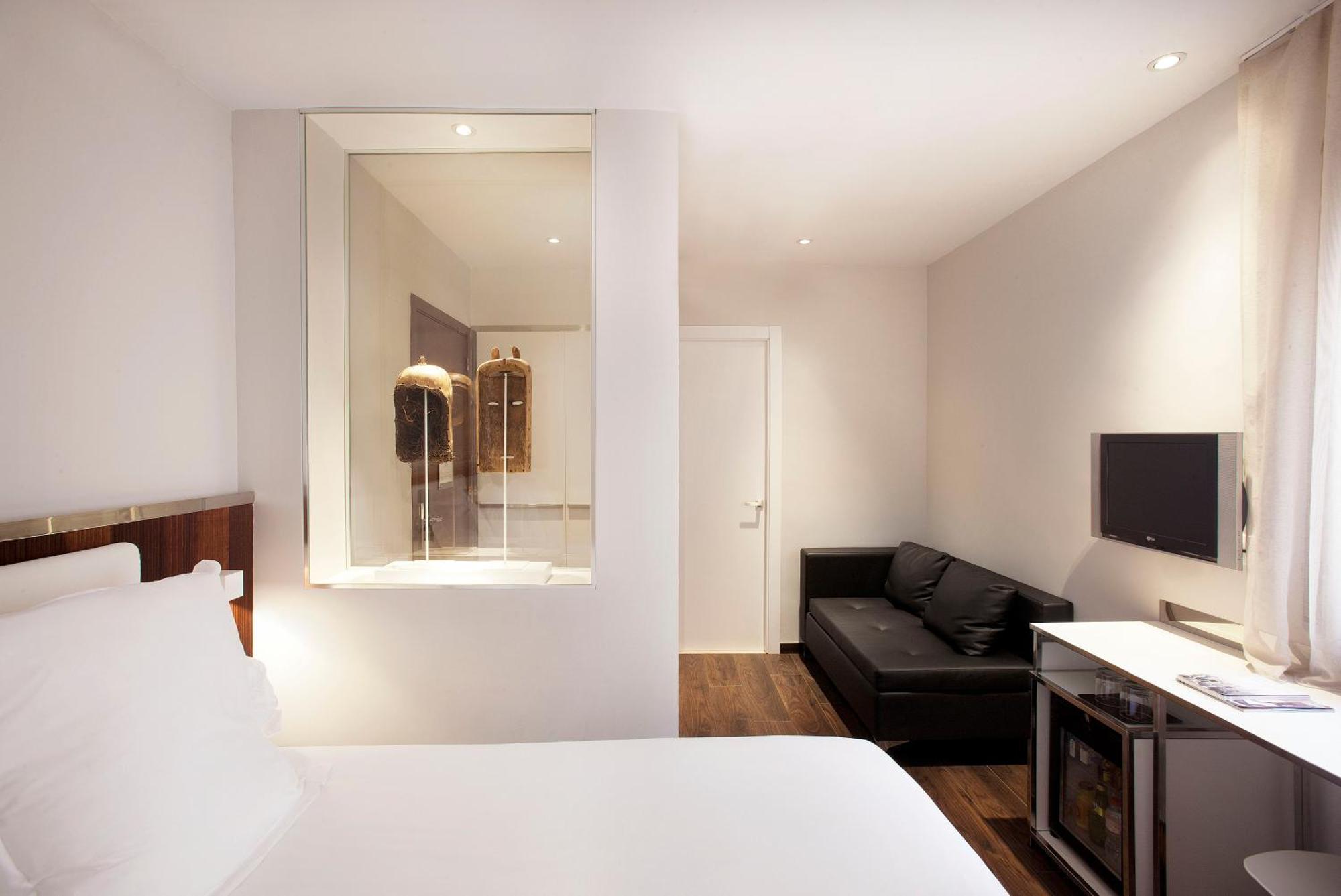 Quarto Executivo com Cama de Casal ou 2 de Solteiro