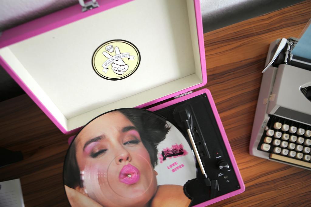 Queen Room with Two Queen Beds,444144234:JPEG