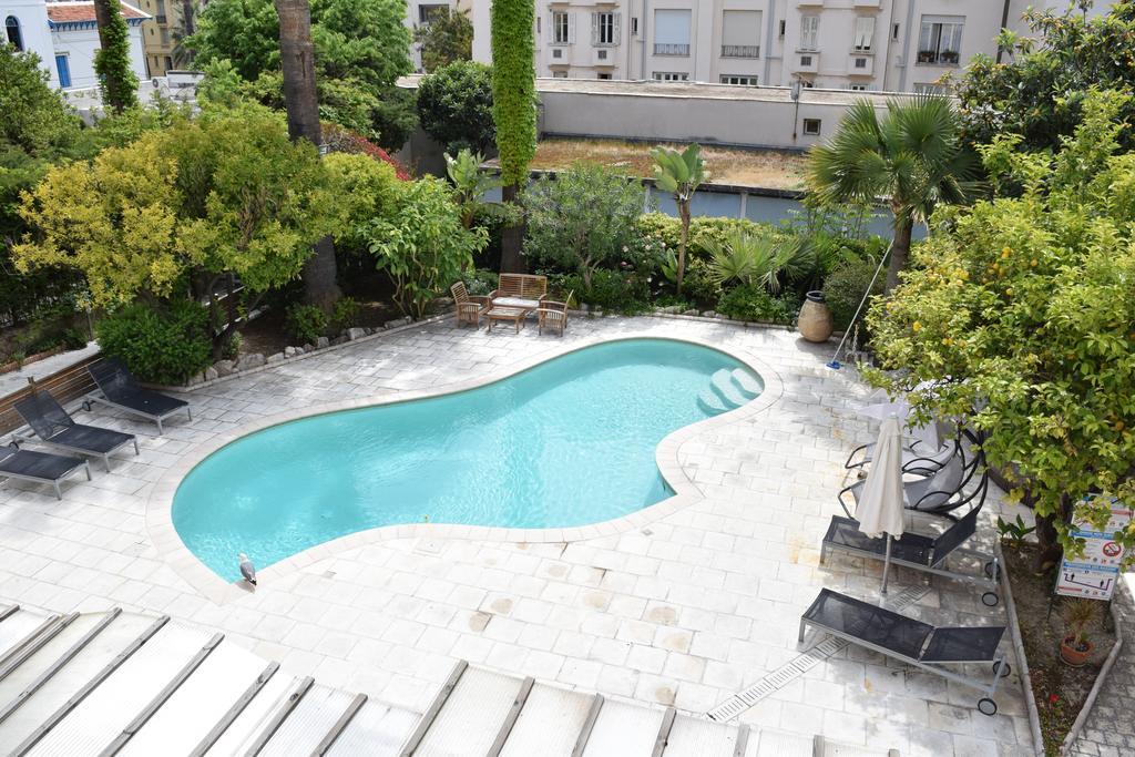 Superior Double or Twin Room Garden View