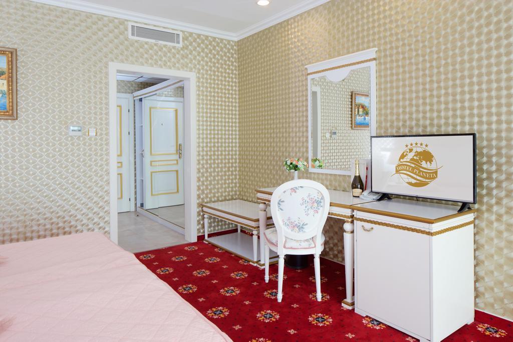 Promo Deluxe Room