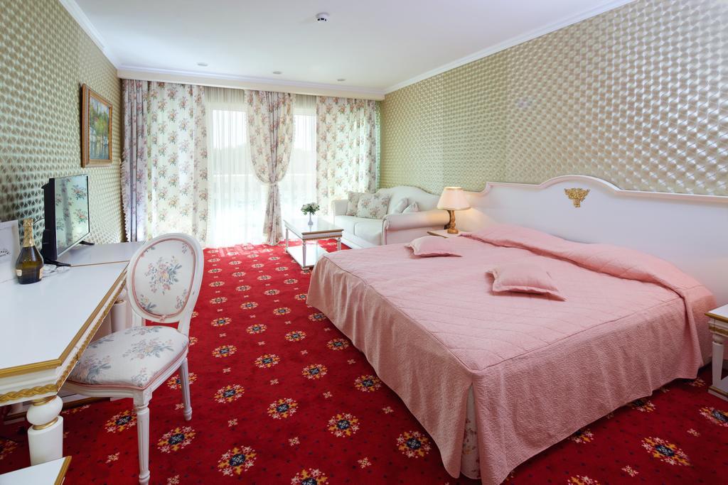 Deluxe Room - Sea View