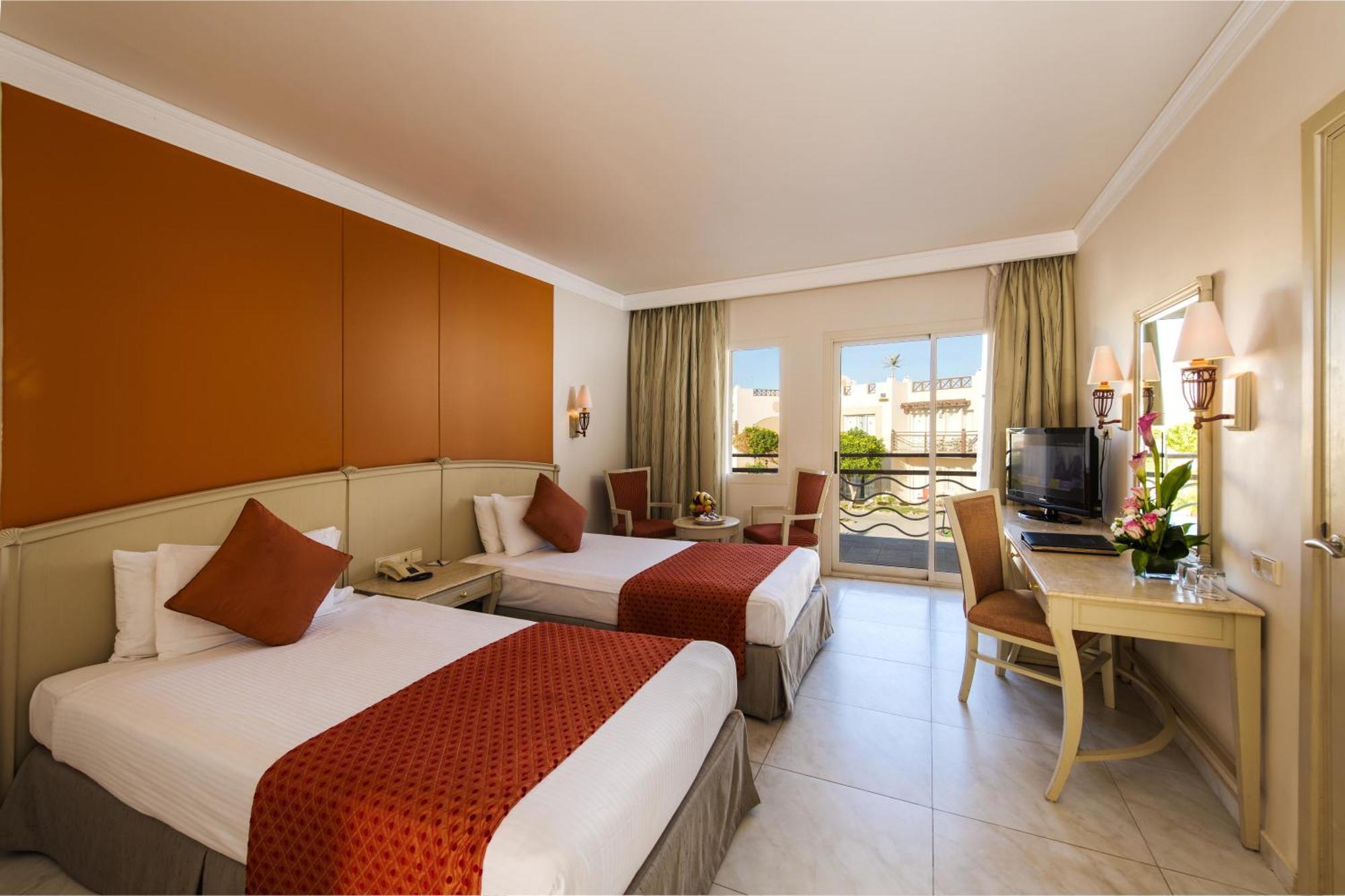 Standard Room with Garden View,705686530:JPEG