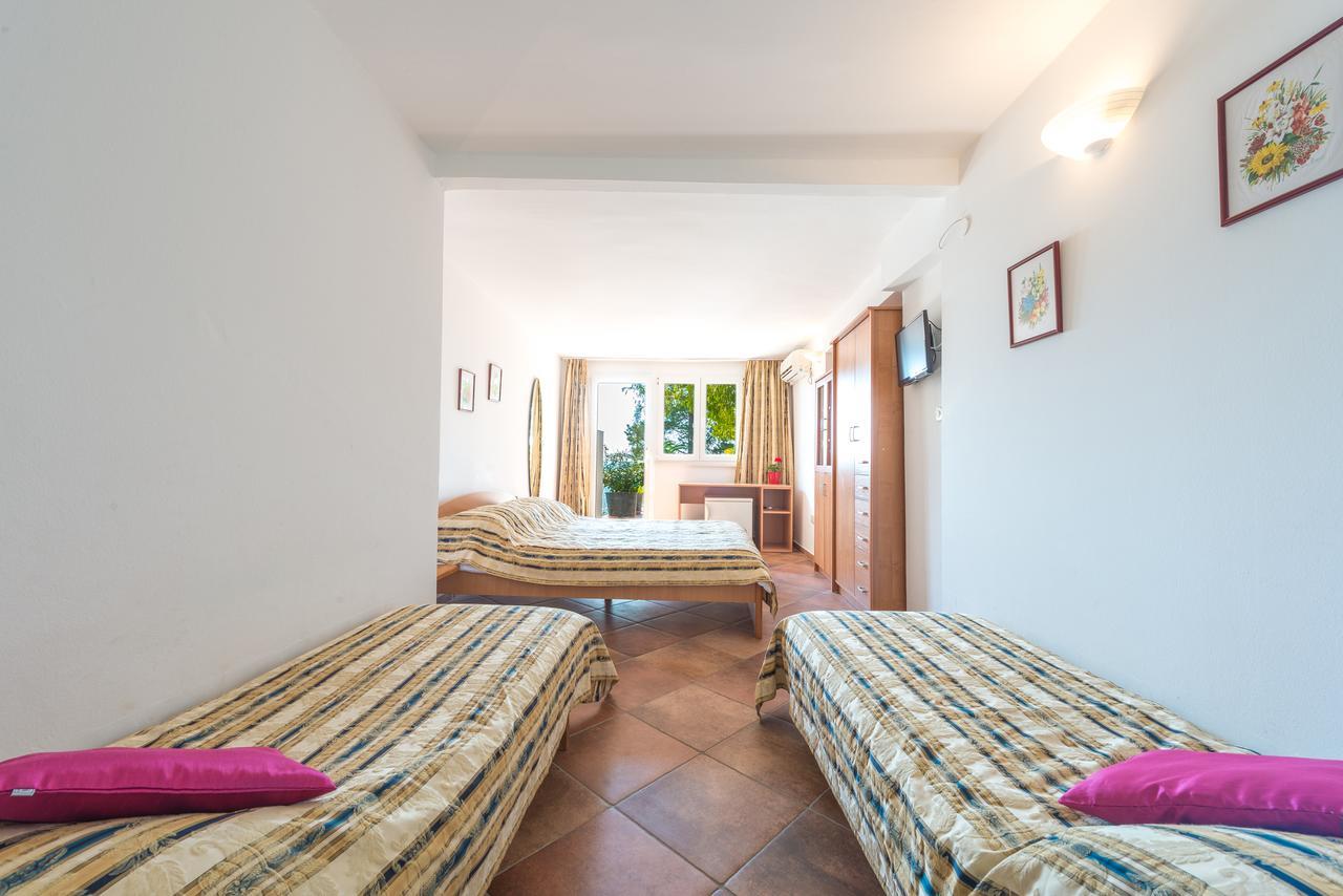 Triple Room with Terrace and Sea View,508053075:JPEG