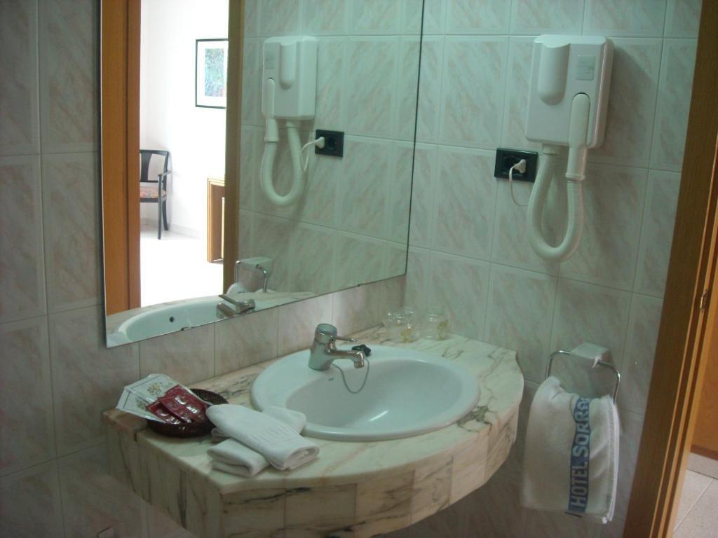 Habitación Triple con vistas al mar (2 adultos + 1 niño)
