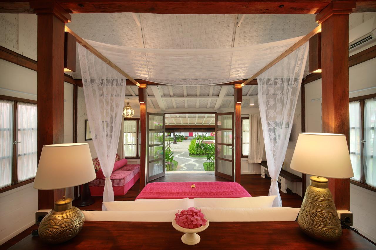 Gladak Cottage - for Cool Adults Only